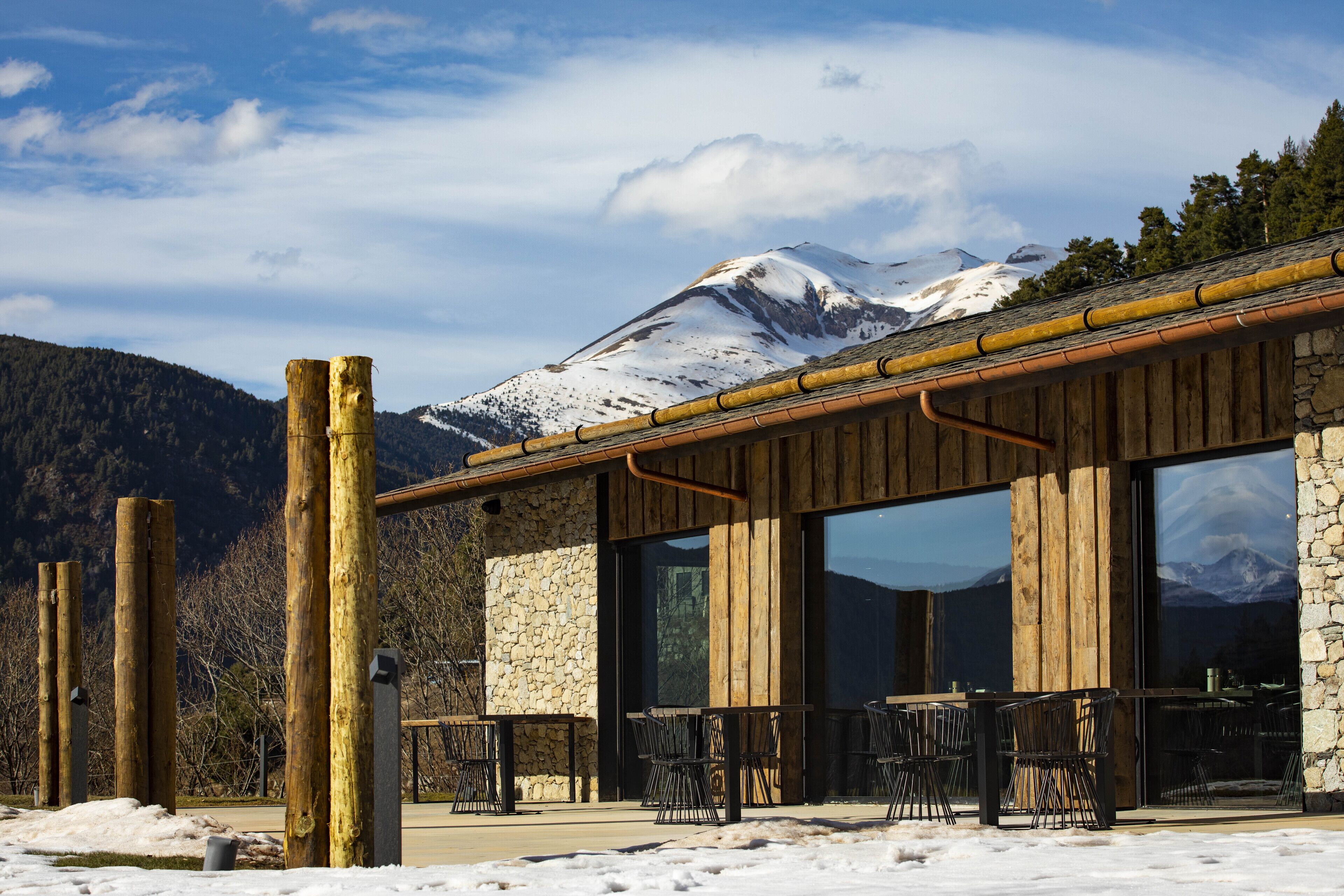 Les Pardines 1819 Mountain Suites & SPA