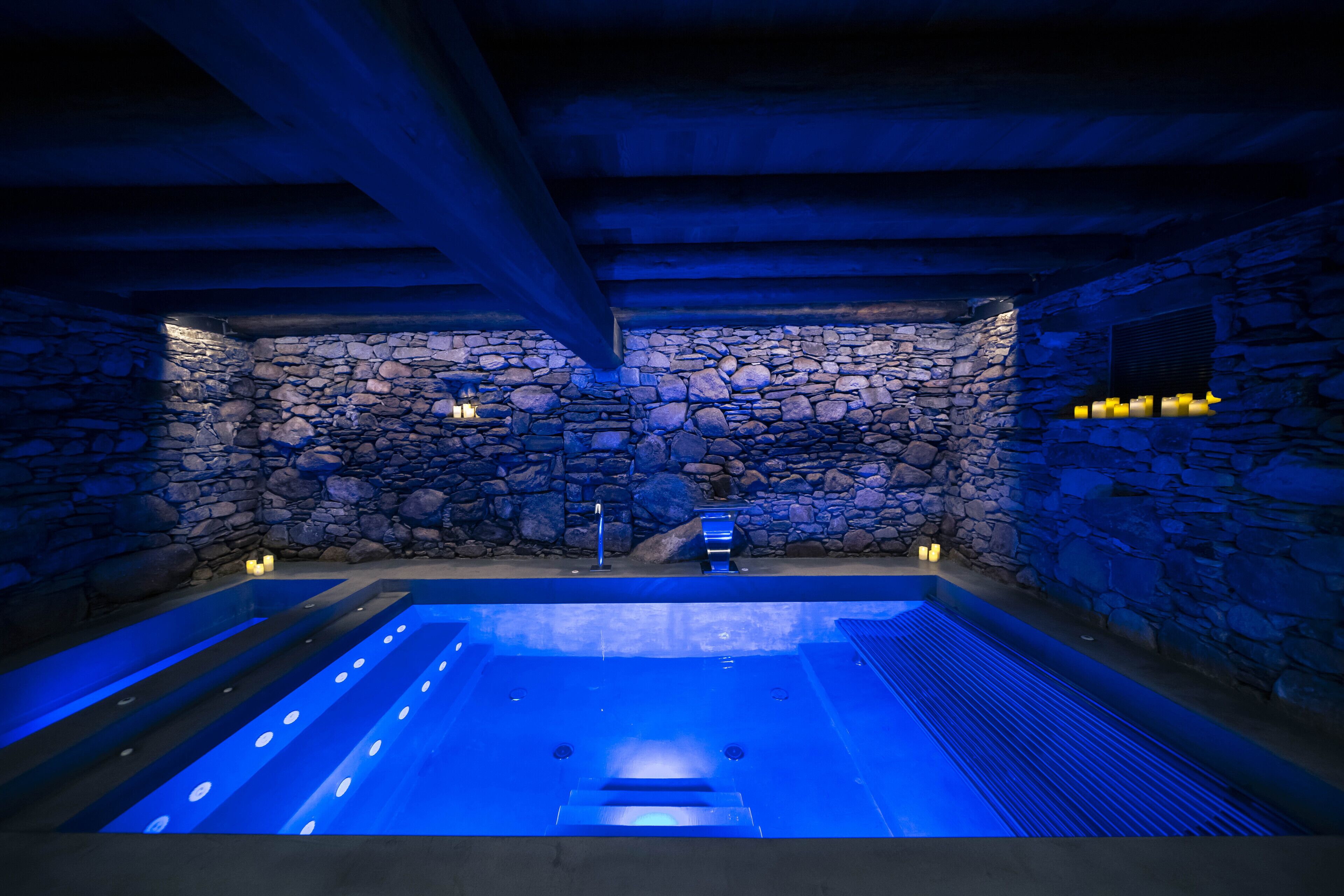 Les Pardines 1819 Mountain Suites & SPA