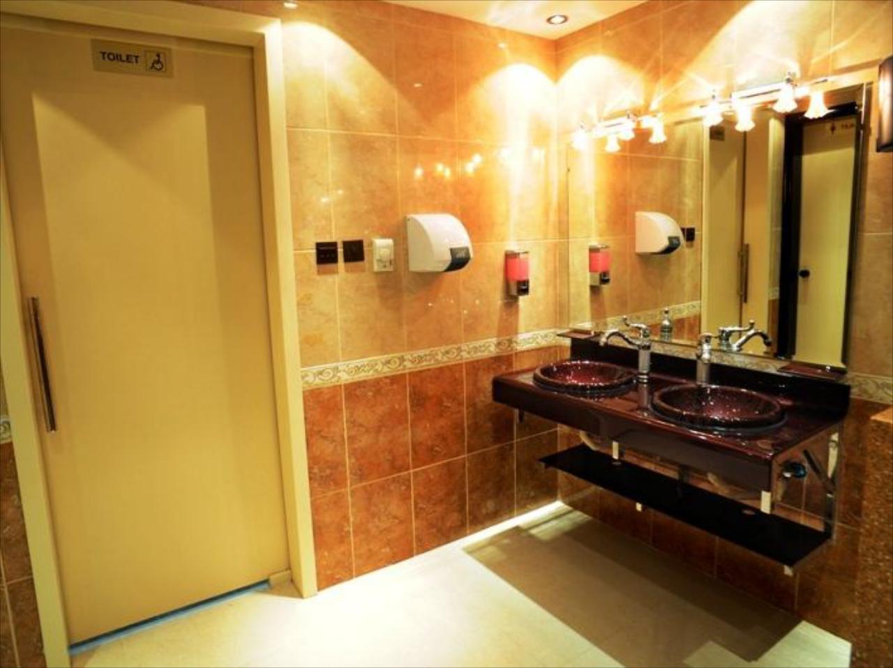 Al Jazeera Royal Hotel