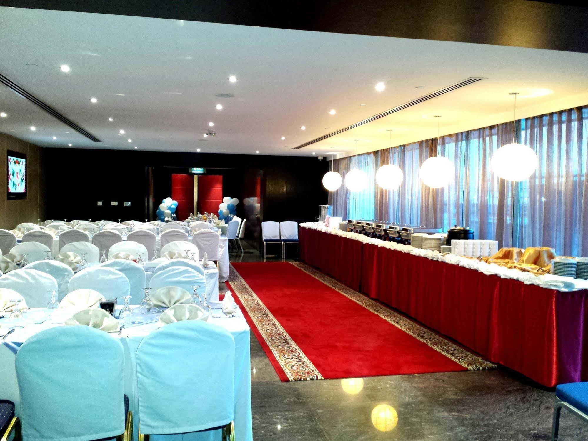 Al Jazira Club Hotel