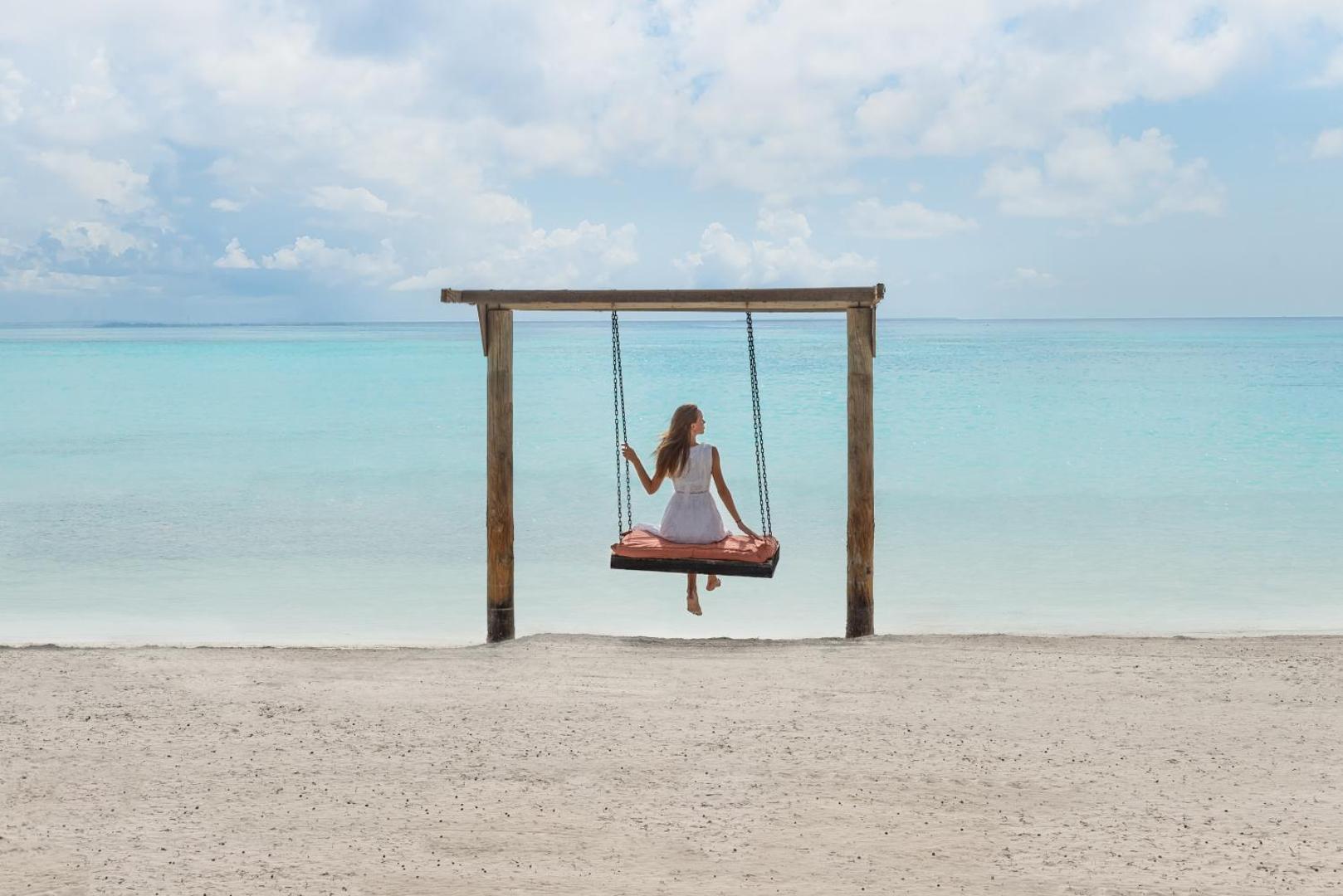 Al Maya Island & Resort