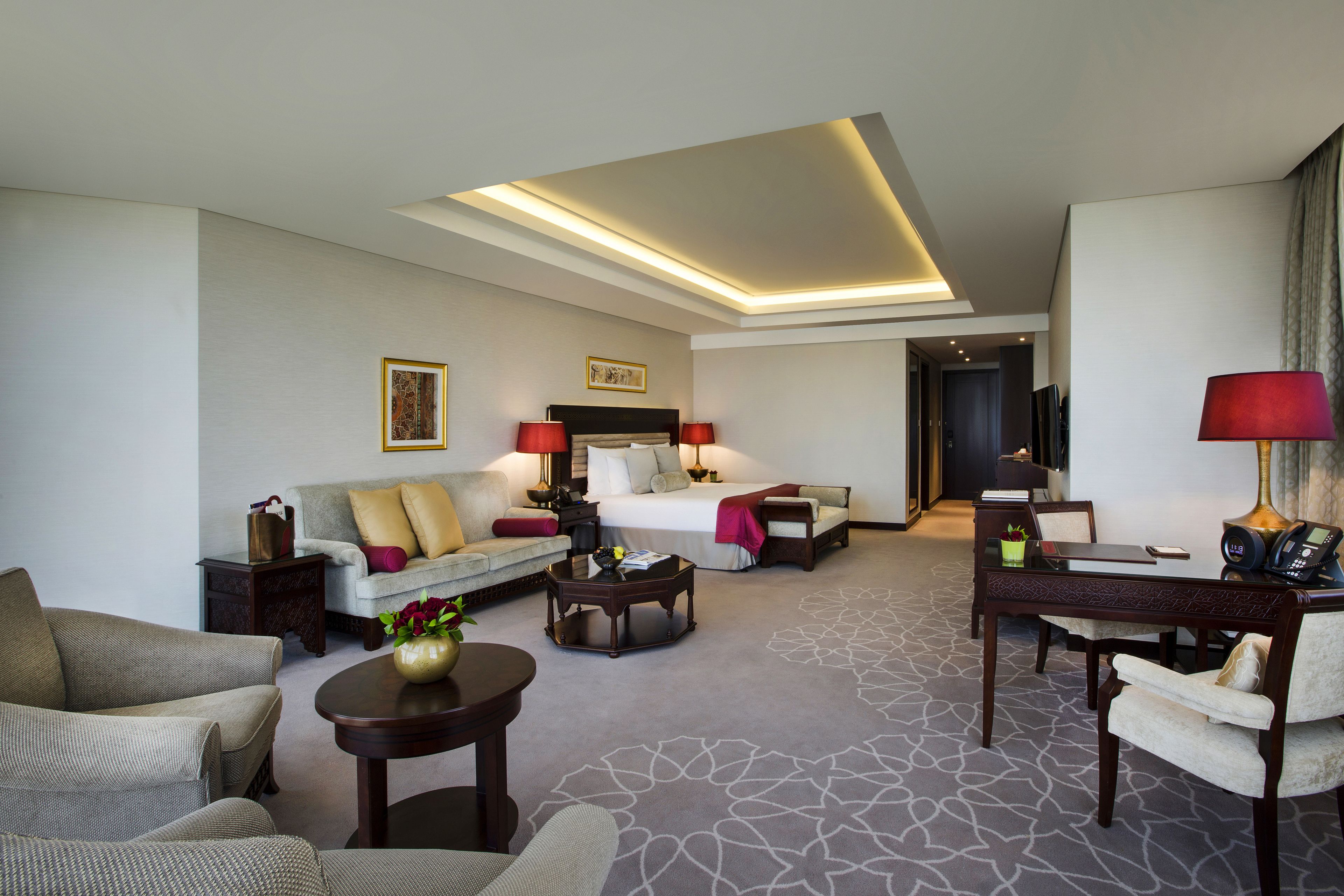 Bab Al Qasr Hotel