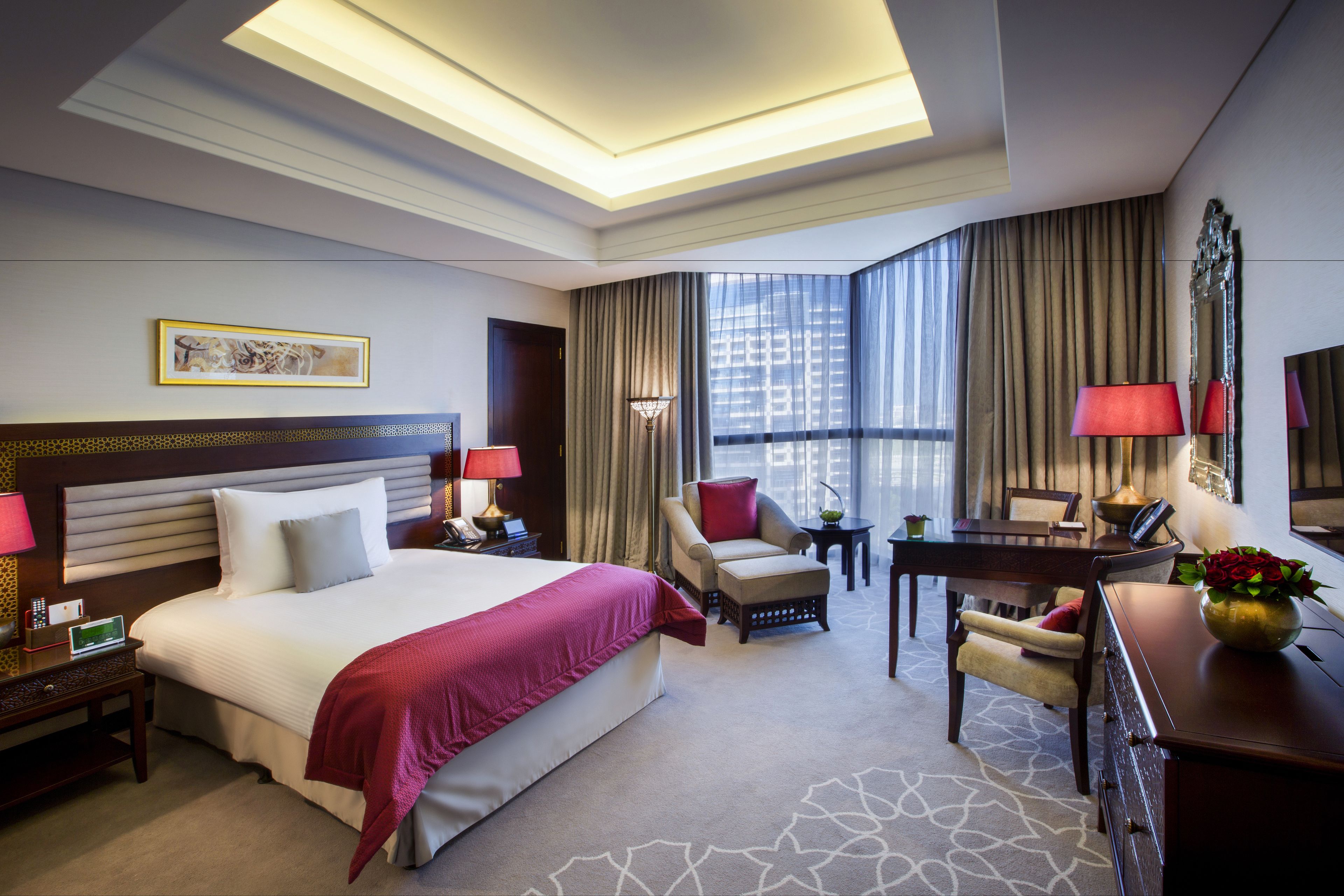 Bab Al Qasr Hotel