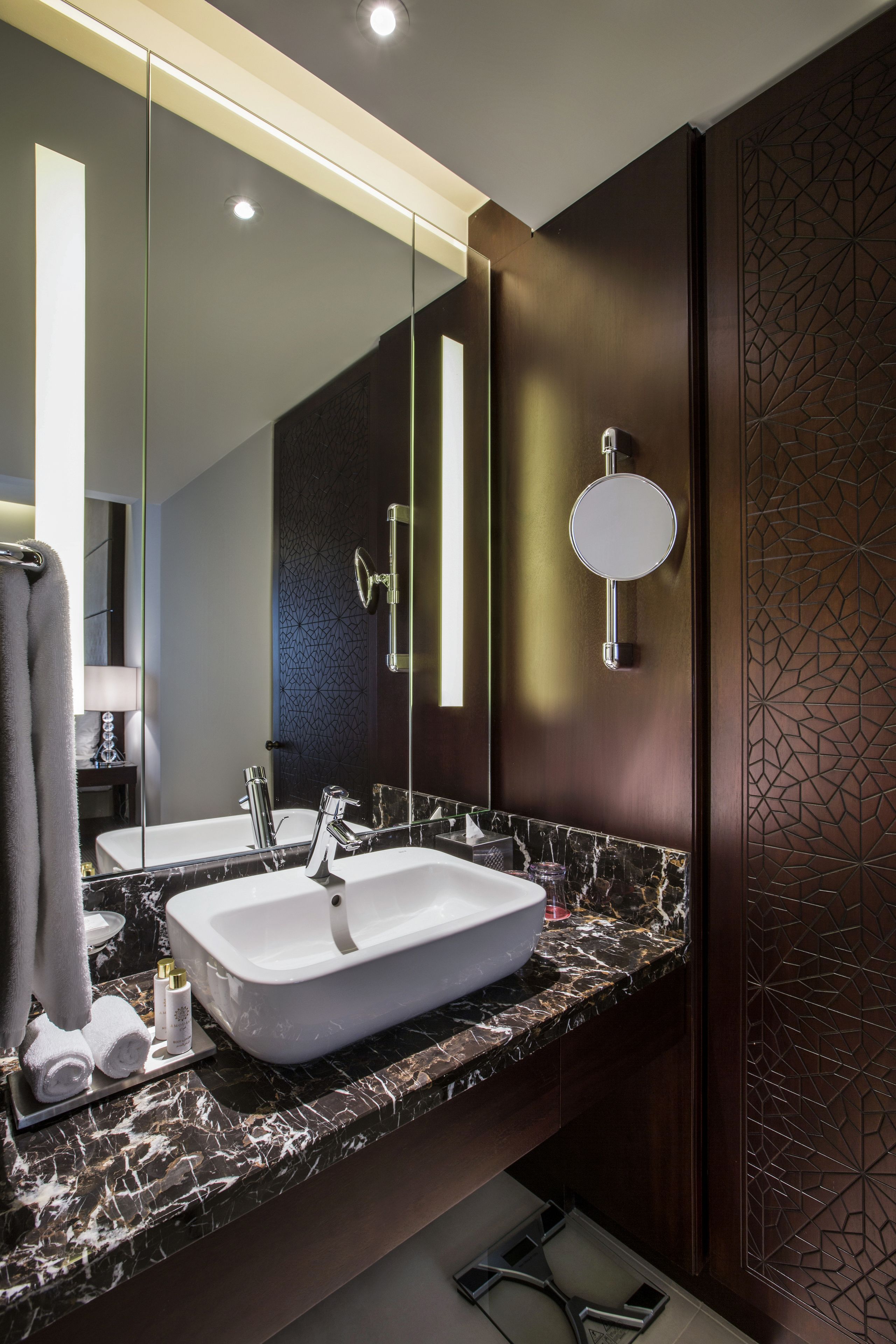 Bab Al Qasr Hotel
