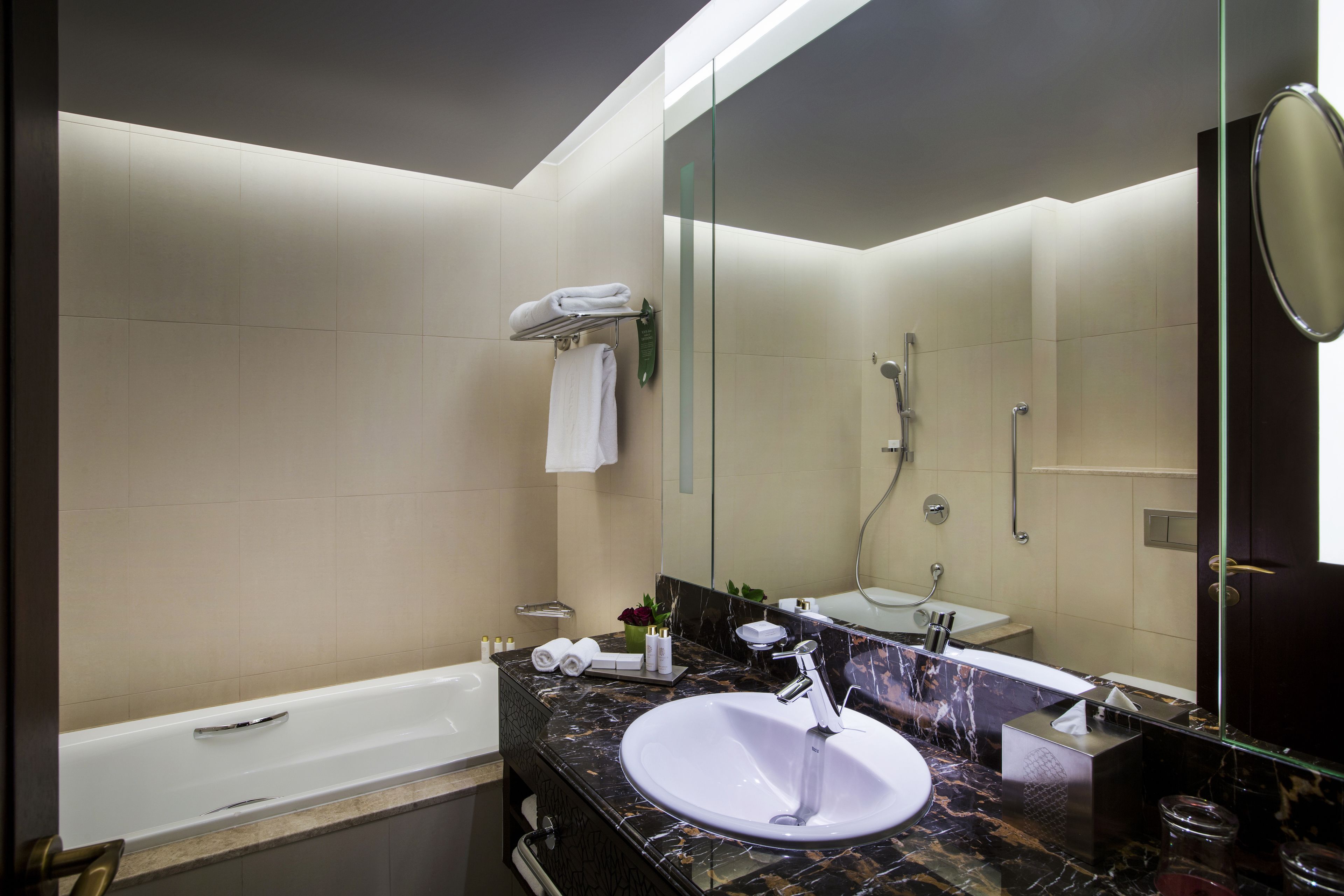 Bab Al Qasr Residence