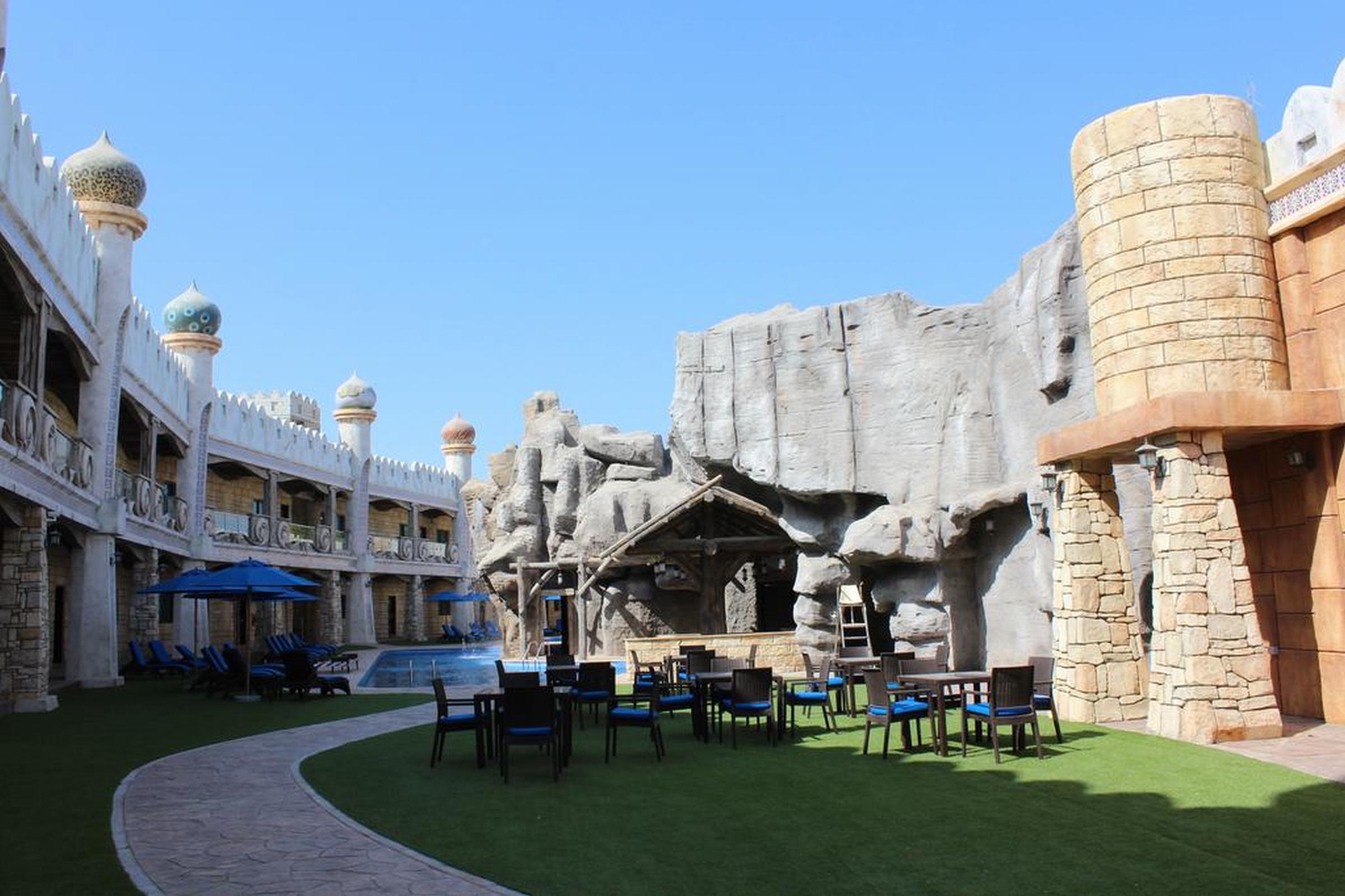 Emirates Park Zoo & Resort