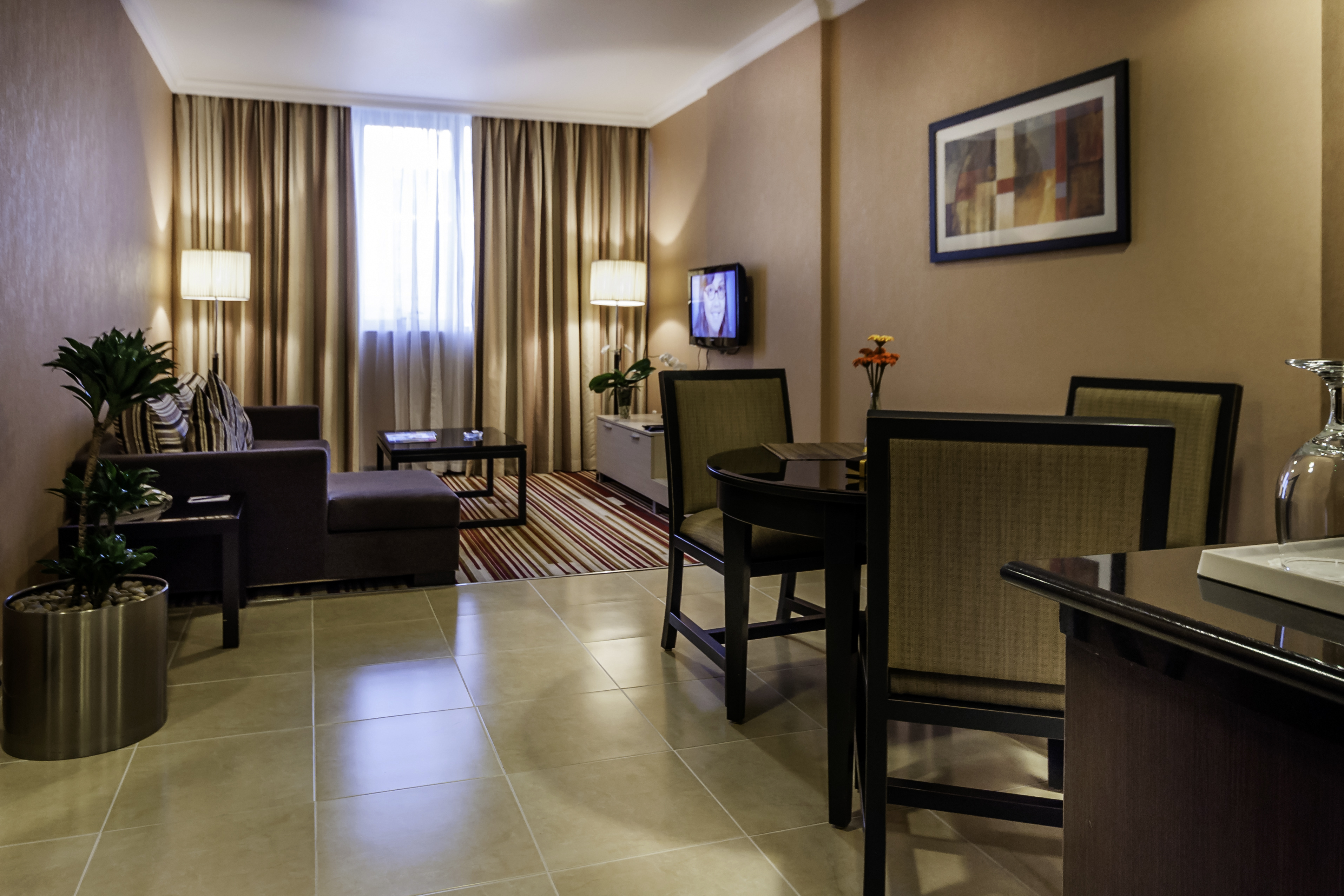 Executive Suites By Mourouj Gloria