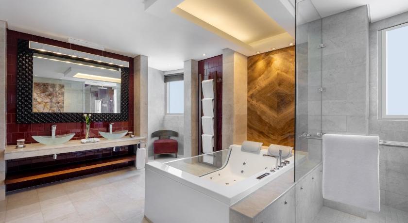 Grand Millennium Al Wahda