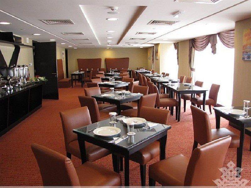 Paragon Hotel