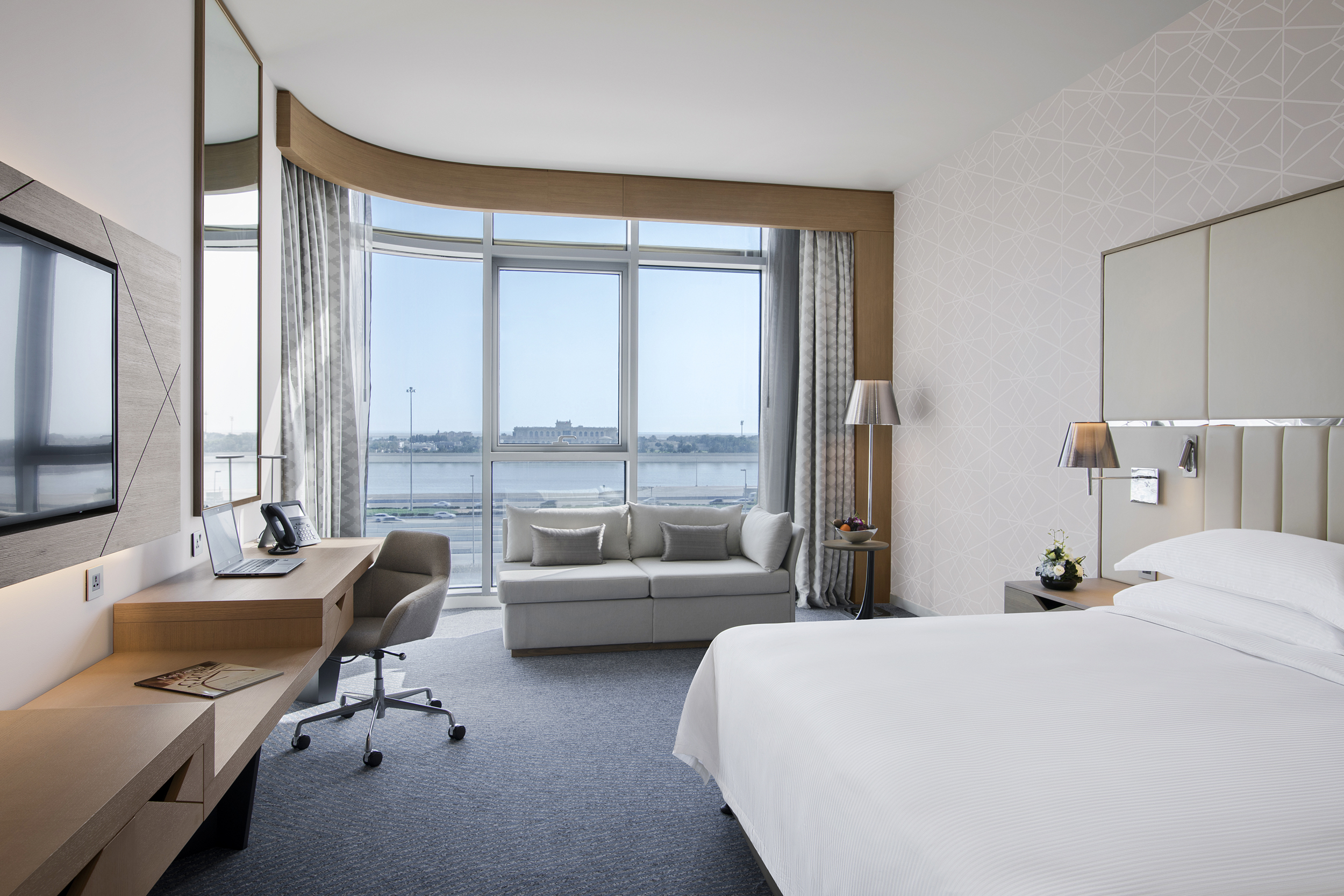 Pearl Rotana Capital Centre