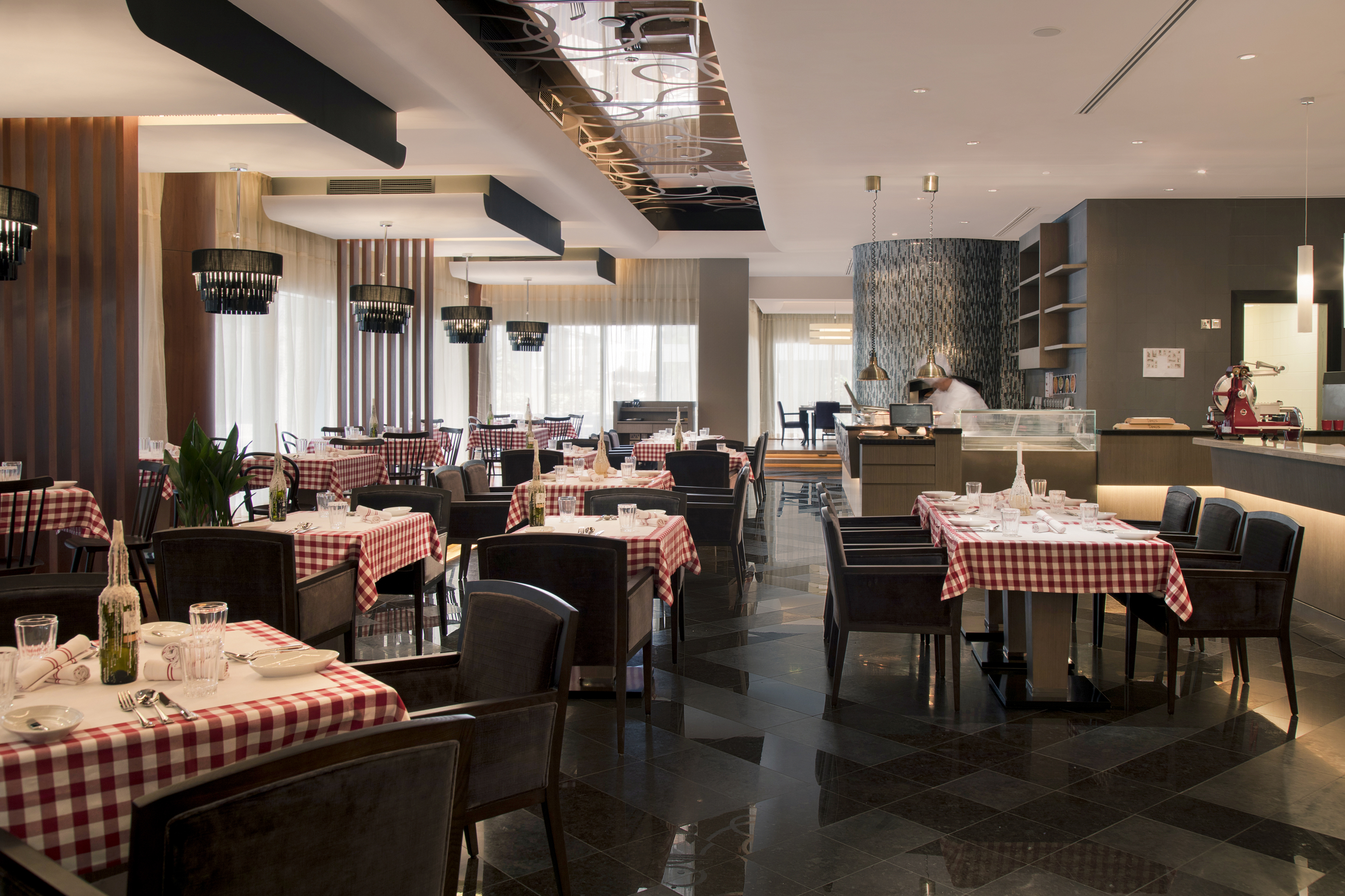 Pearl Rotana Capital Centre