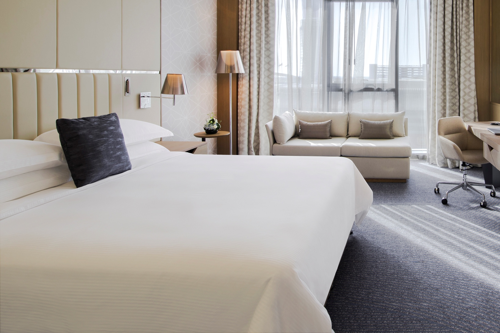Pearl Rotana Capital Centre