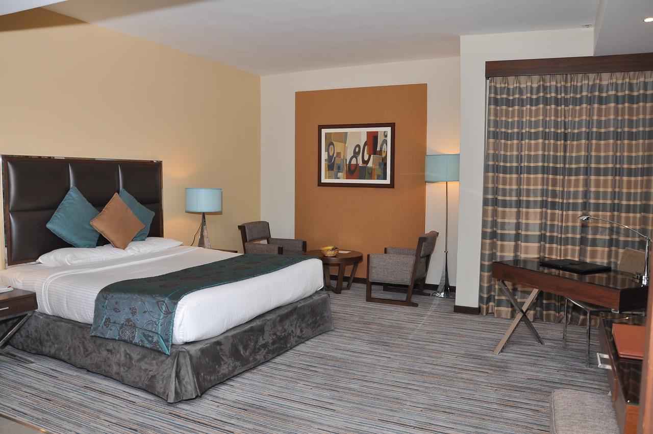 Phoenix Plaza Hotel Apartments