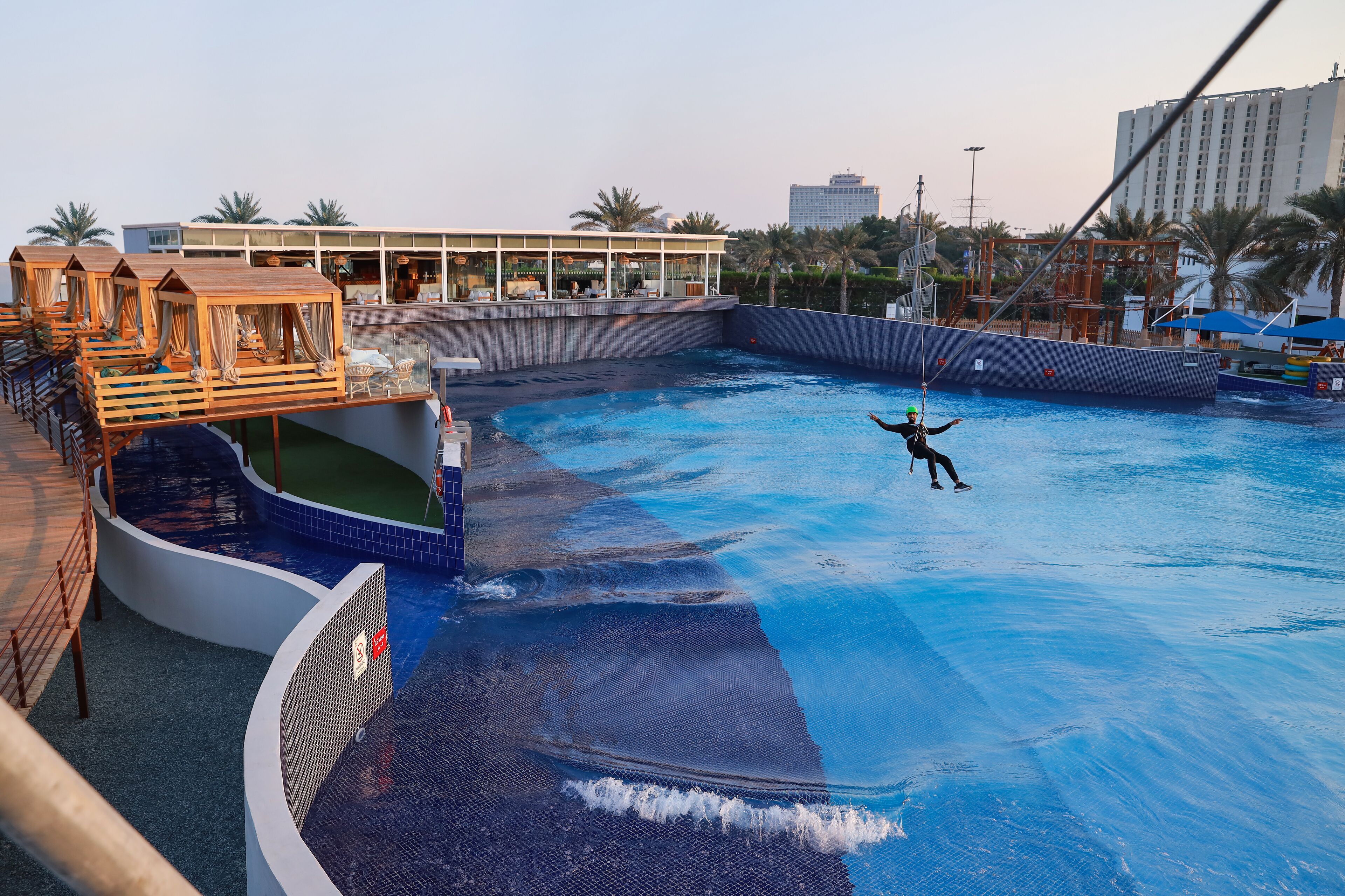 Radisson Blu Hotel & Resort, Abu Dhabi Corniche