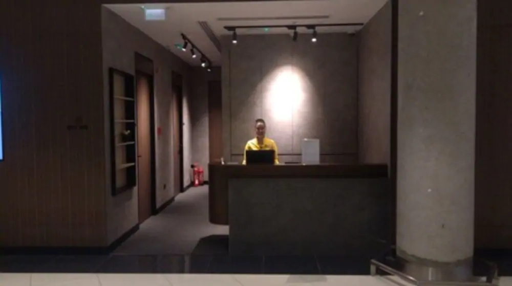 Refreshhh by Aerotel Abu Dhabi (International Departures, Terminal 3)