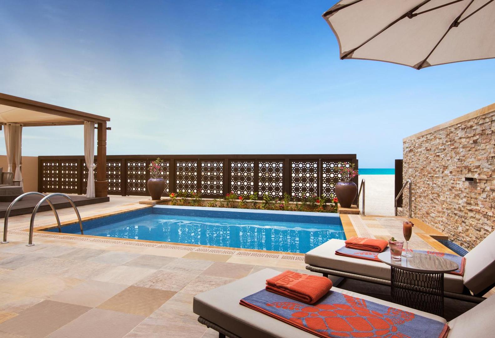 Saadiyat Rotana Resort & Villas