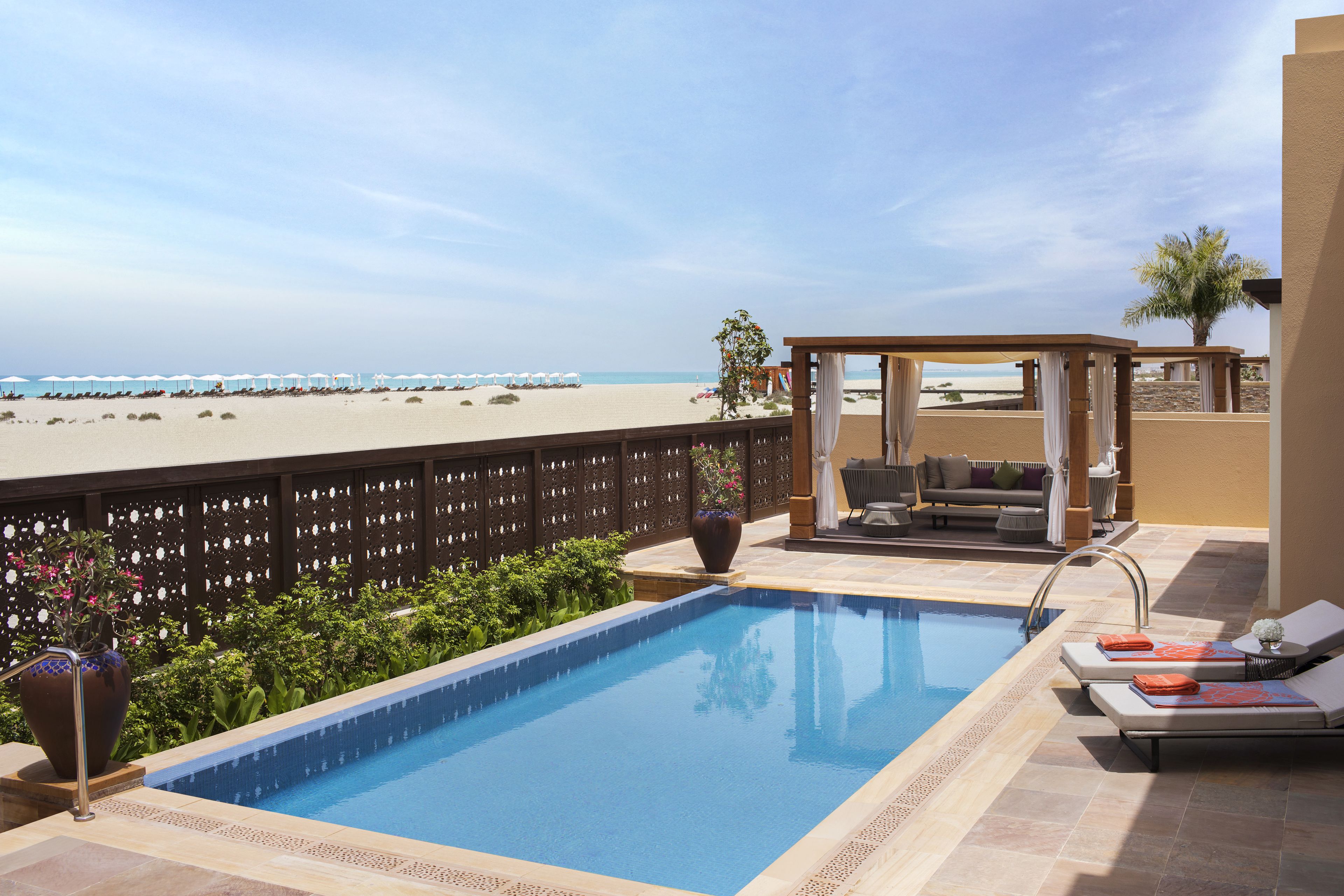 Saadiyat Rotana Resort & Villas