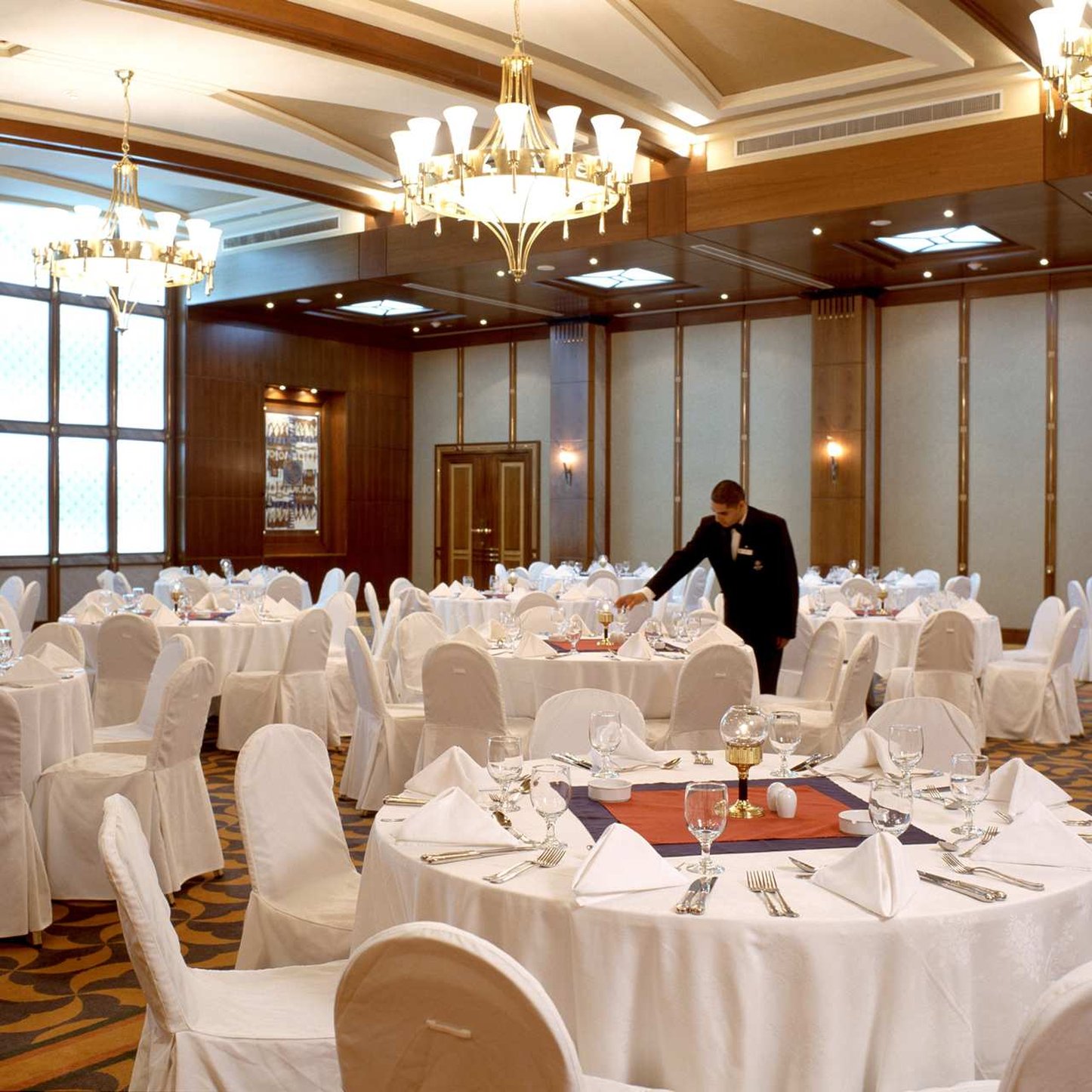 Radisson Blu Hotel & Resort, Al Ain