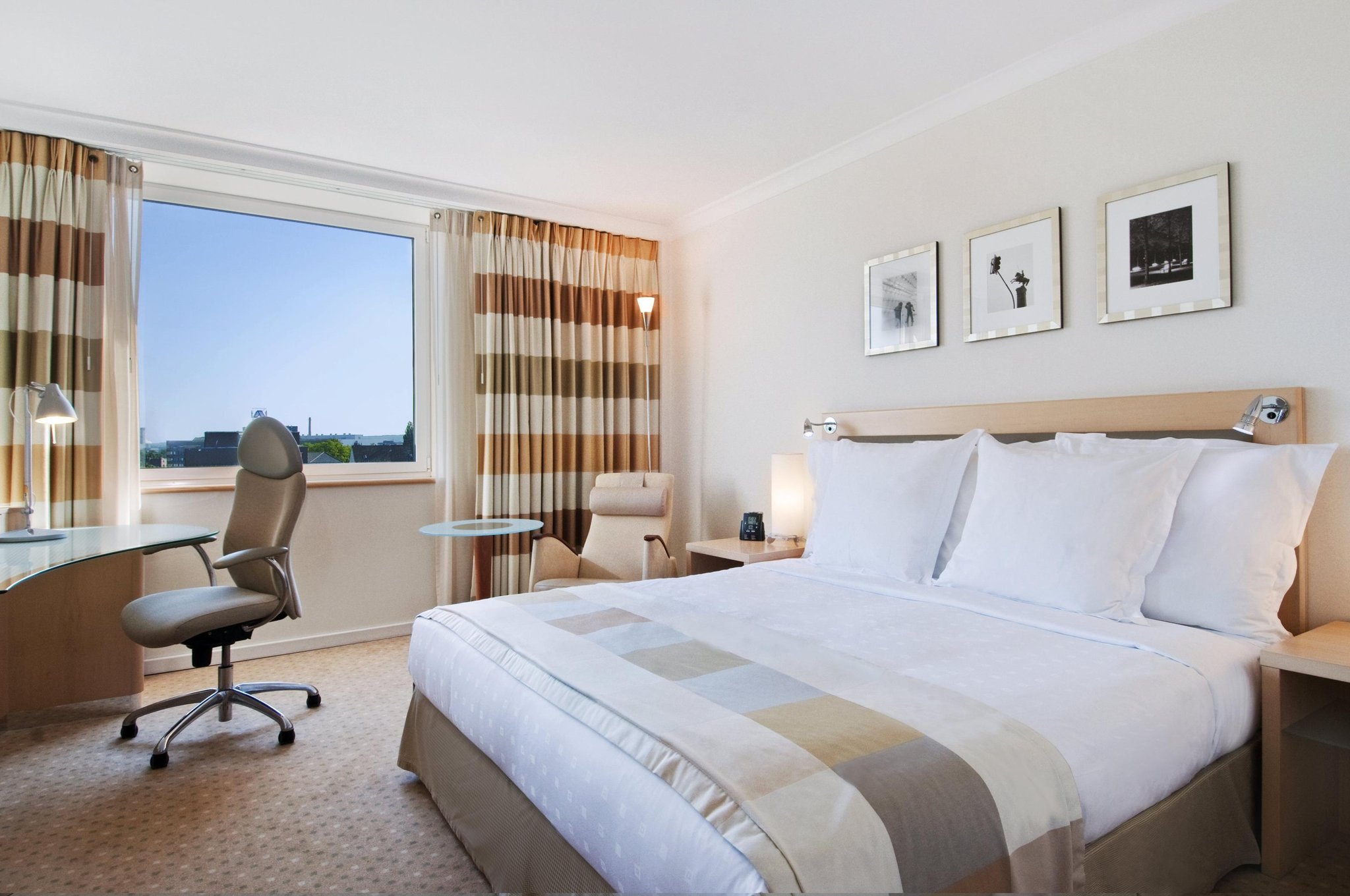 Radisson Blu Hotel & Resort, Al Ain