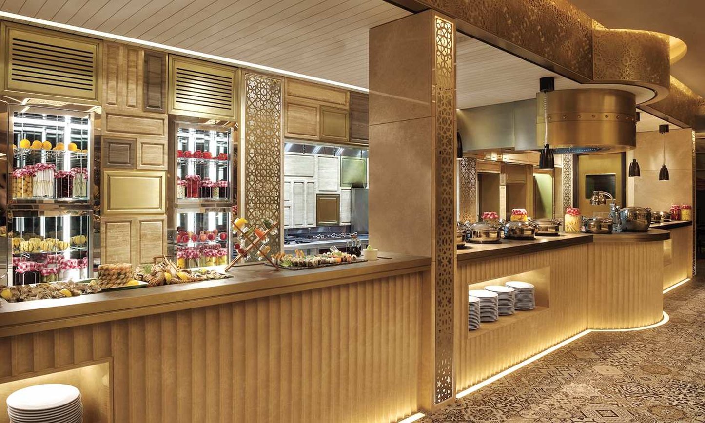 Radisson Blu Hotel & Resort, Al Ain