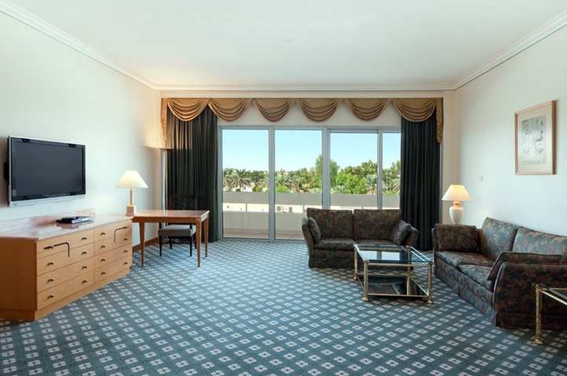Radisson Blu Hotel & Resort, Al Ain