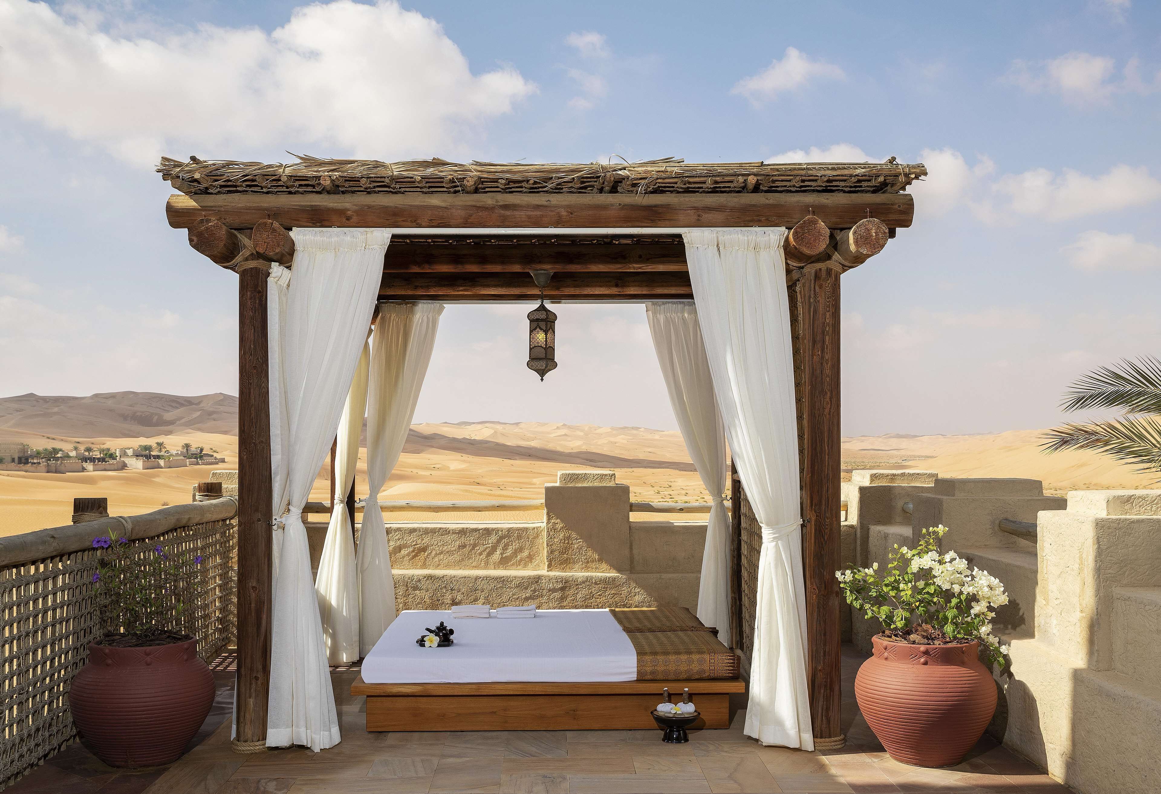 Qasr Al Sarab Desert Resort by Anantara