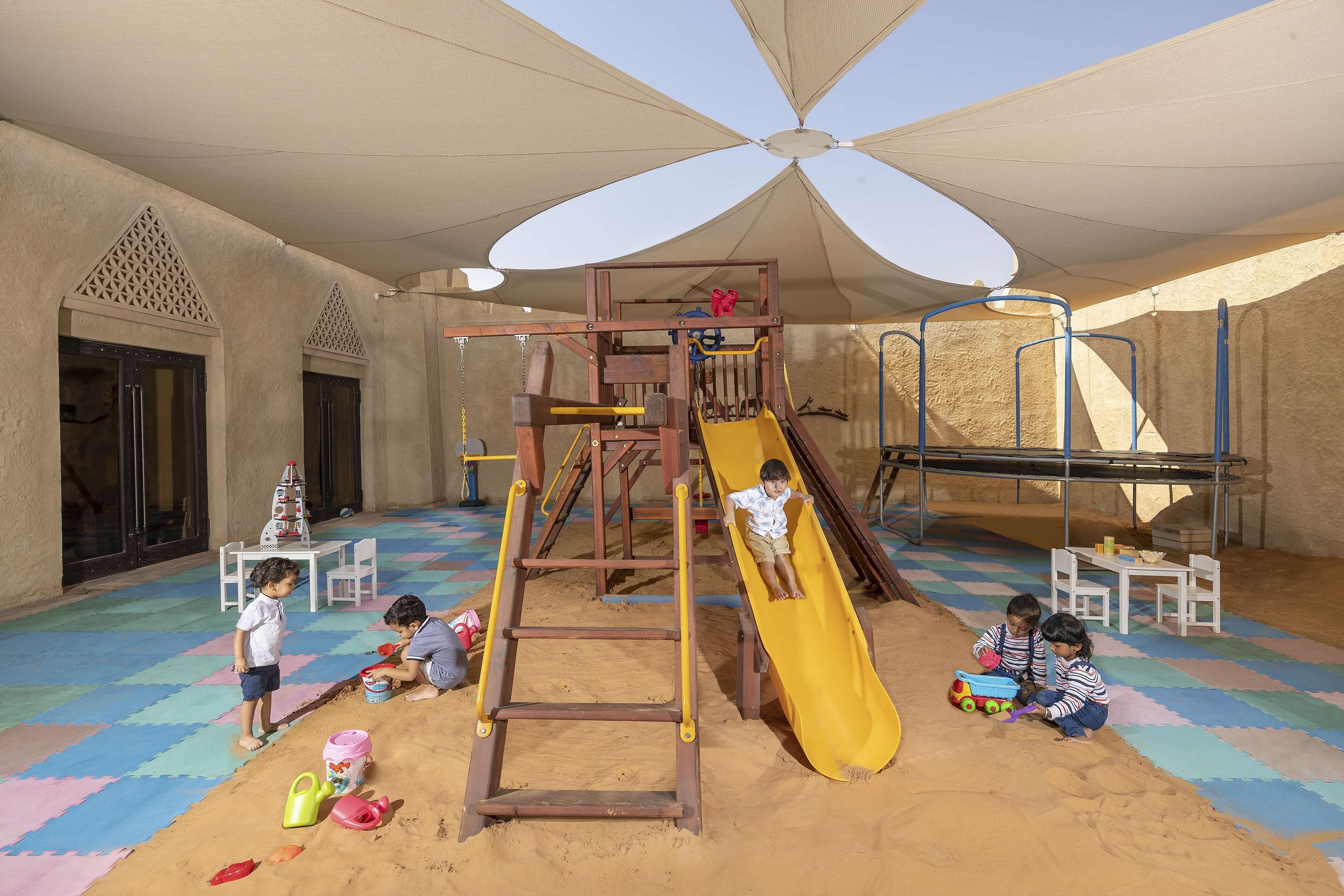 Qasr Al Sarab Desert Resort by Anantara