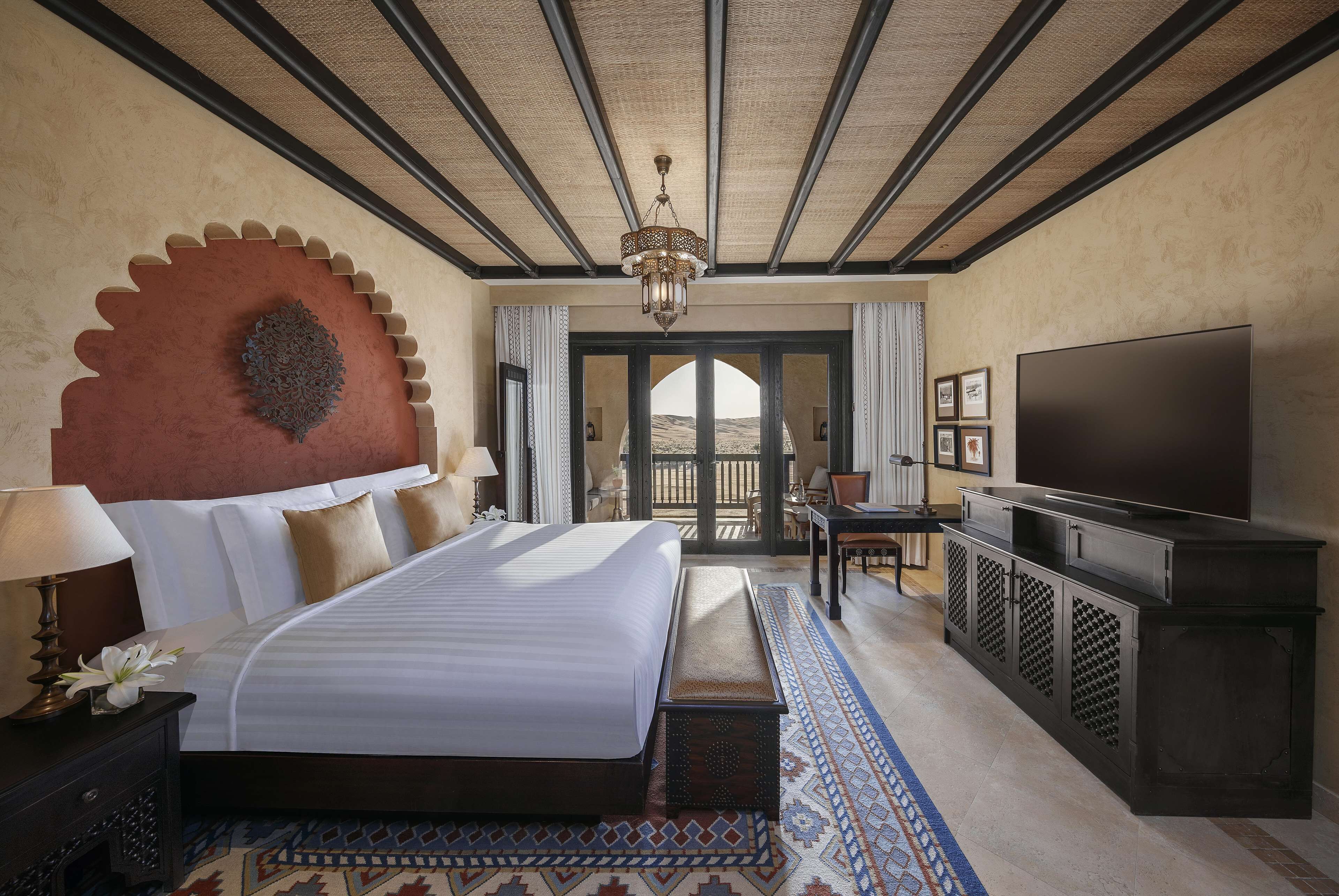 Qasr Al Sarab Desert Resort by Anantara