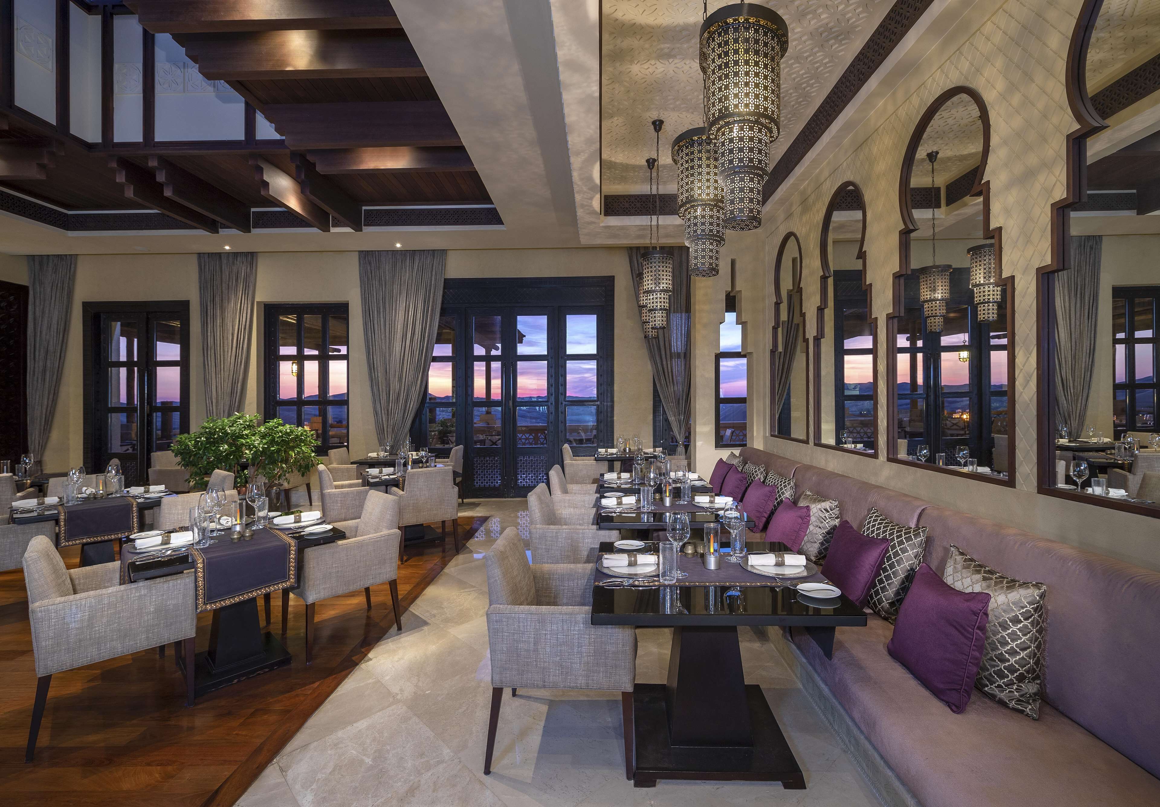 Qasr Al Sarab Desert Resort by Anantara