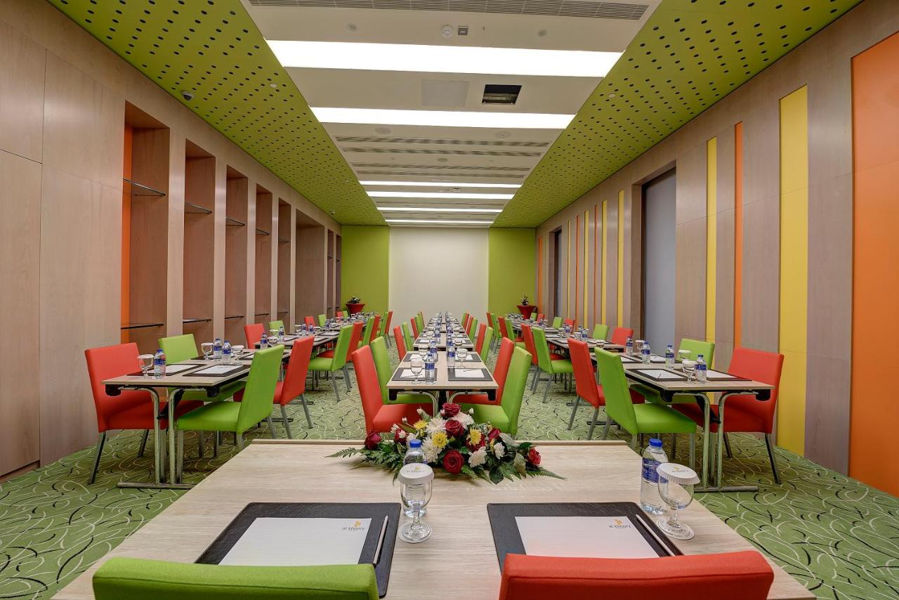 Al Khoory Atrium Hotel