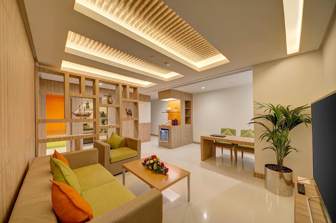 Al Khoory Atrium Hotel