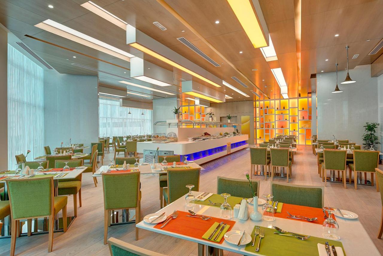 Al Khoory Atrium Hotel