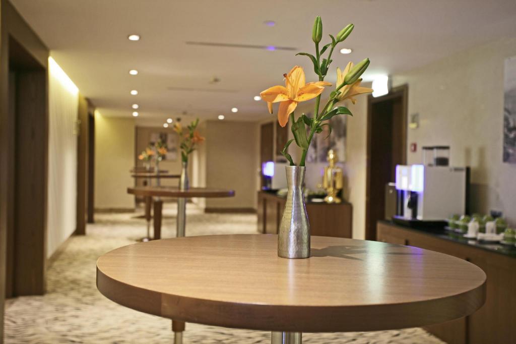 Elite Byblos Hotel - Mall of The Emirates