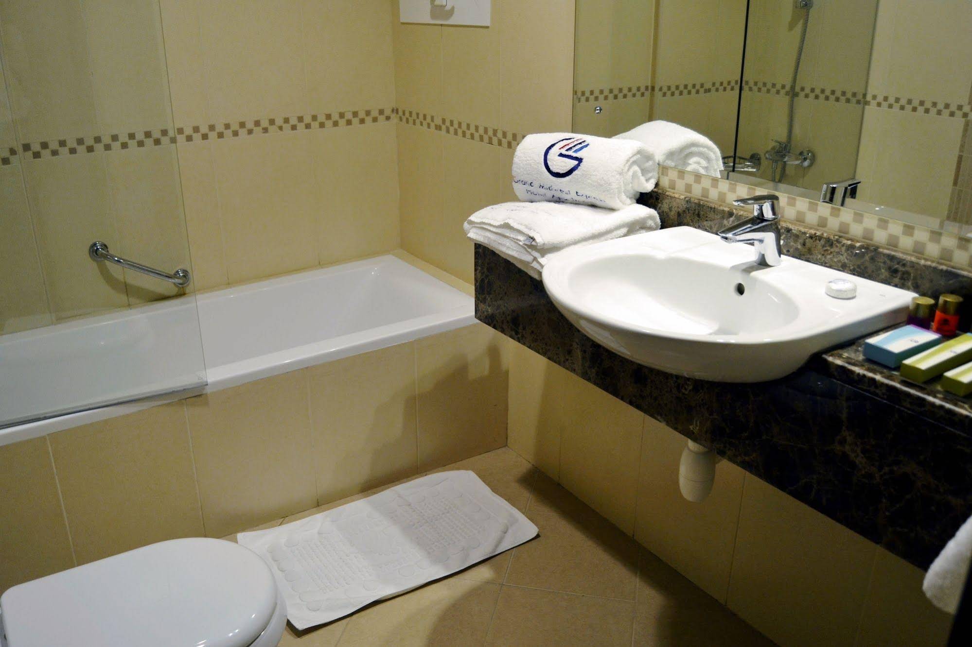 Grand Midwest View Hotel Apartments Al Barsha