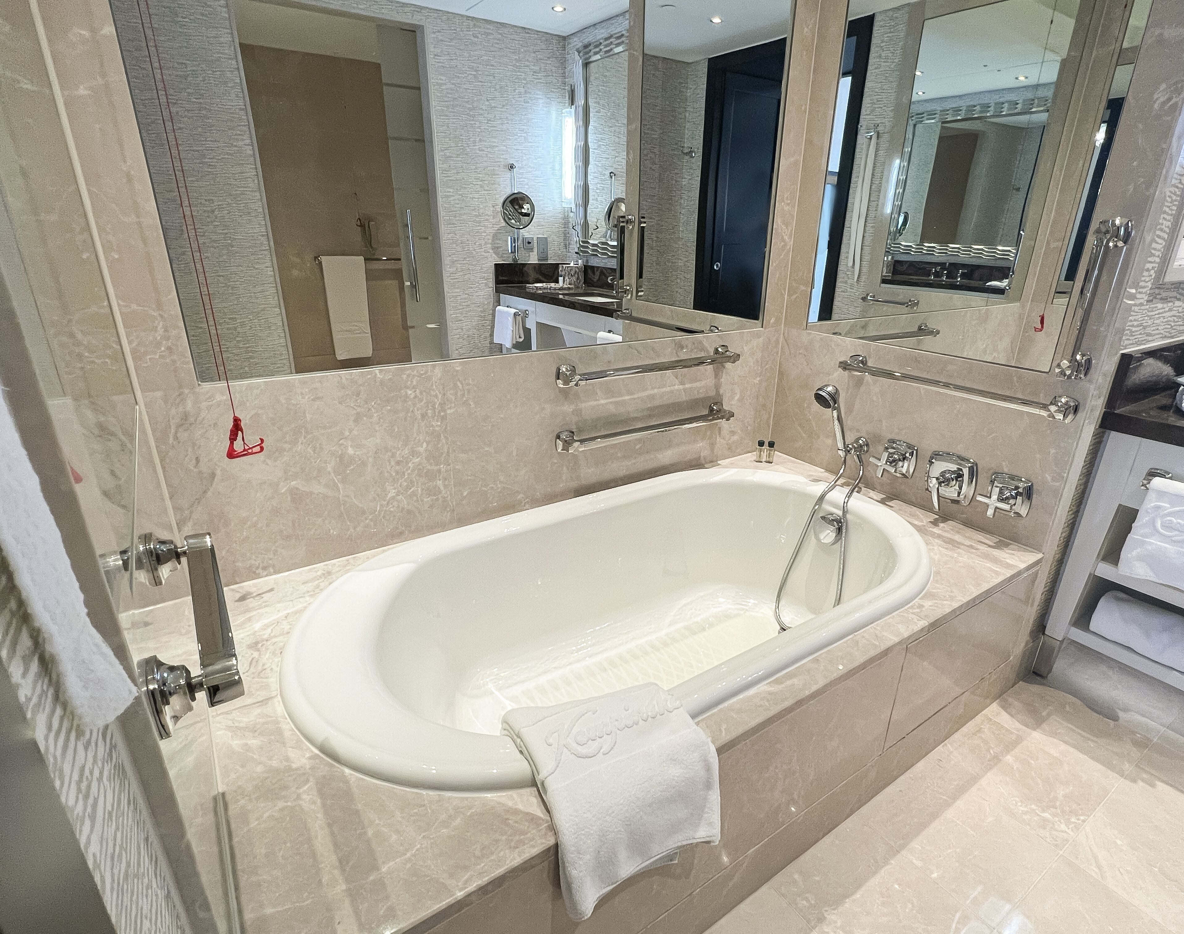 Kempinski Hotel Mall of the Emirates Dubai