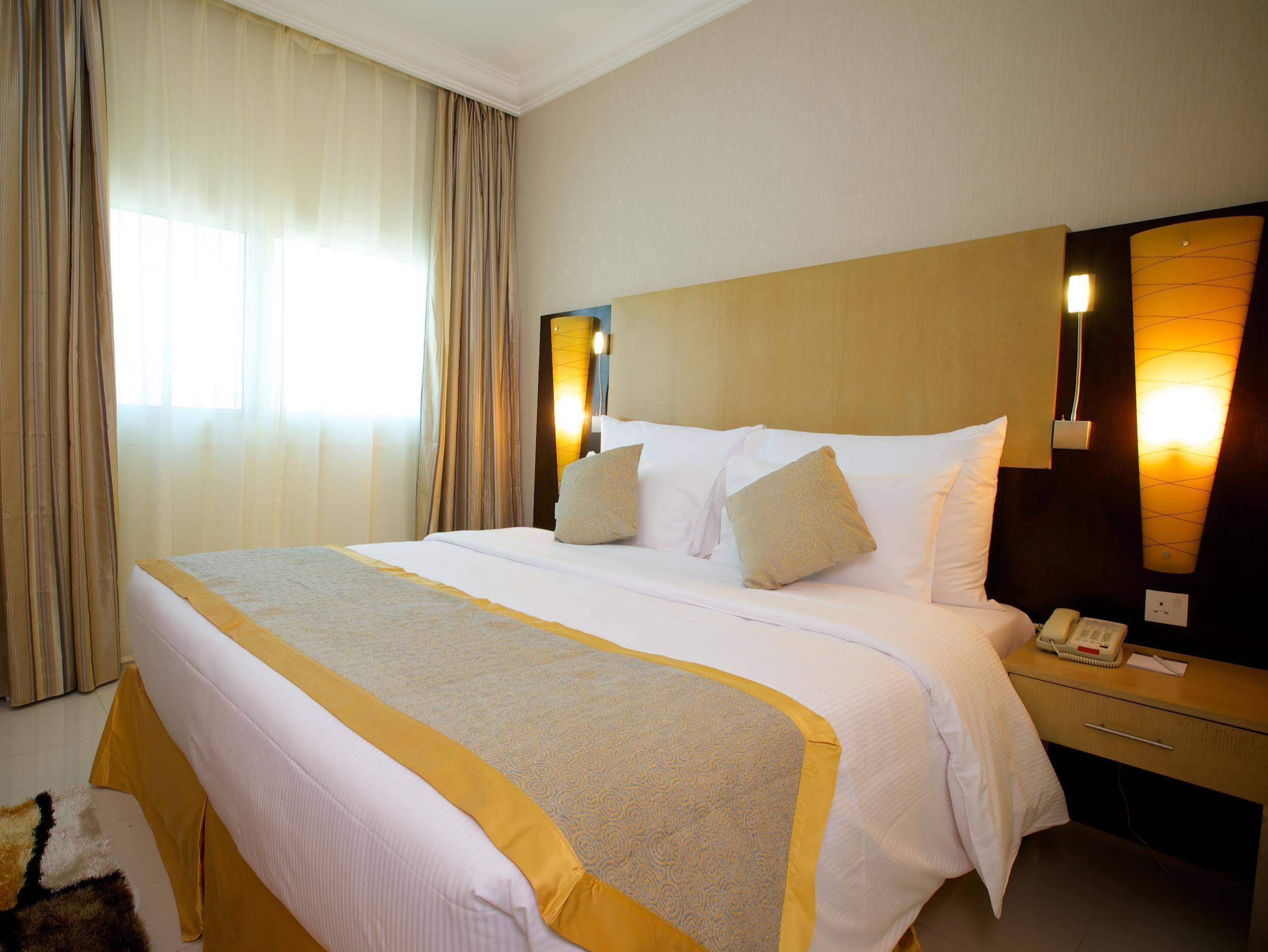 Montana Hotel Apartments