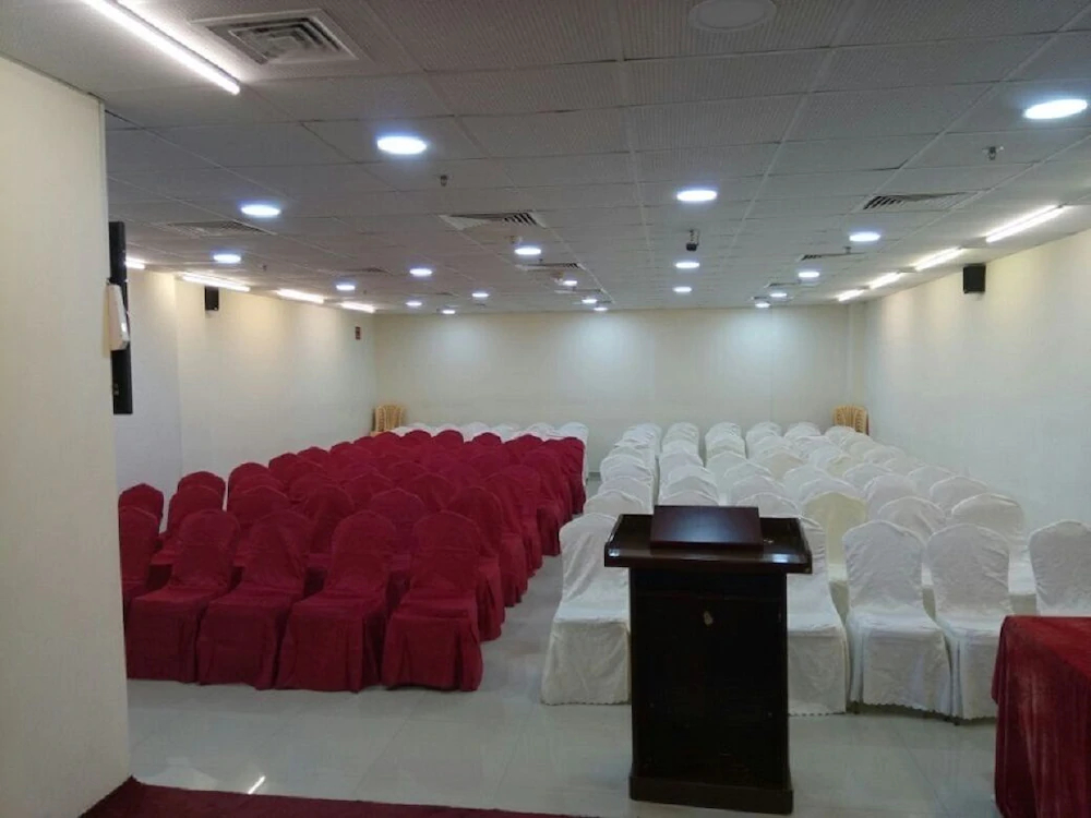 Skylark Hotel Apartments