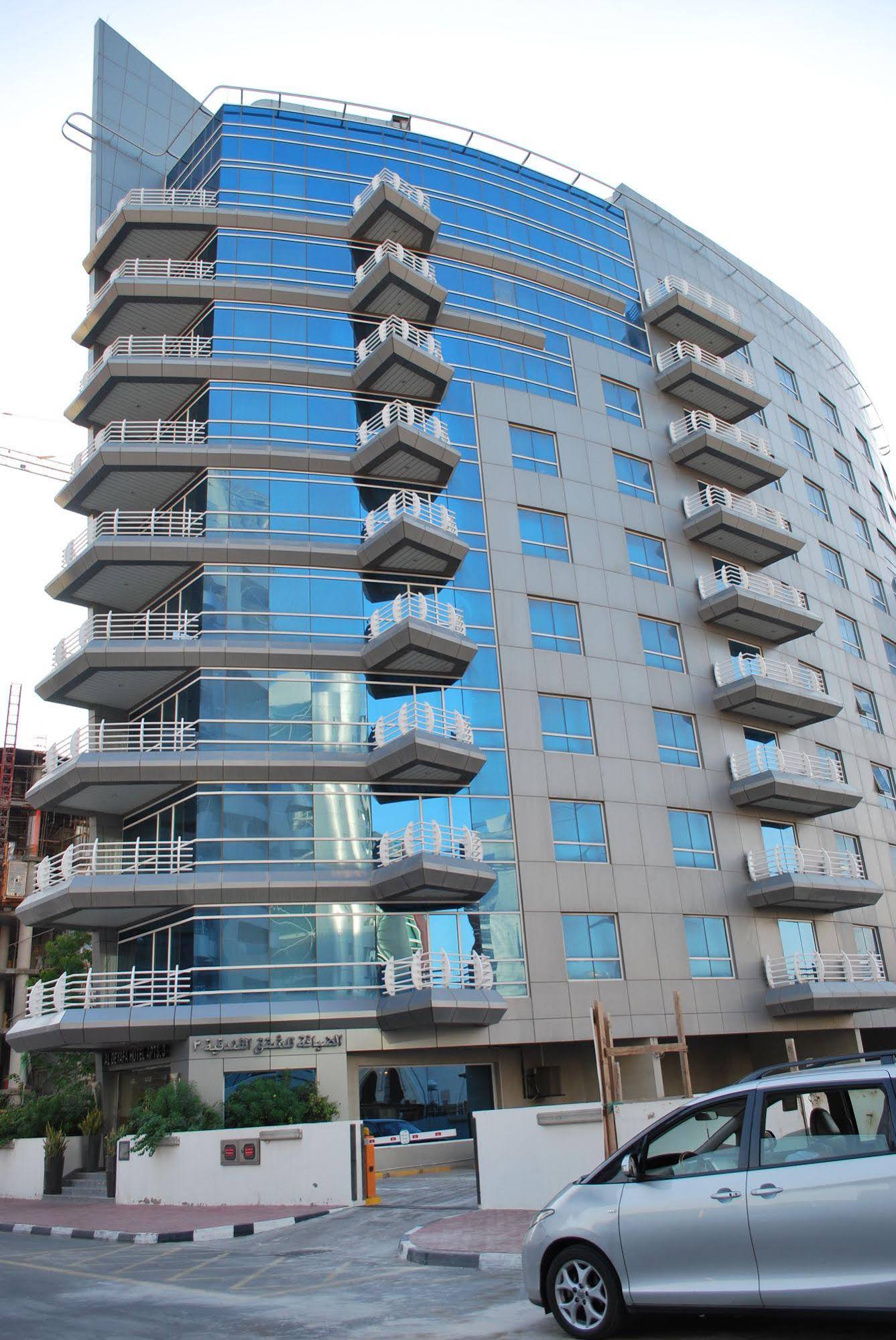 Al Deyafa Hotel Apartments 3