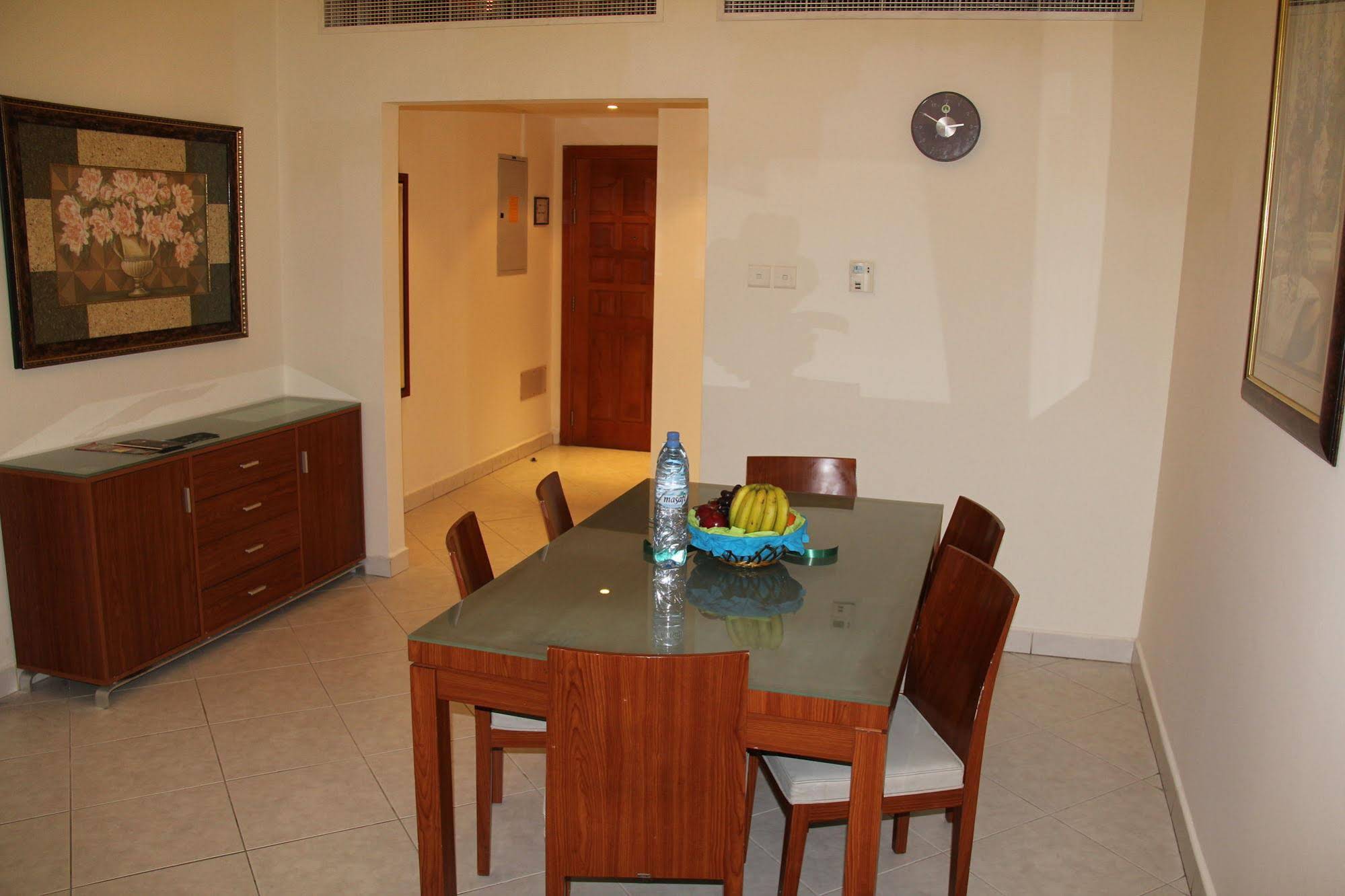 Al Deyafa Hotel Apartments 3