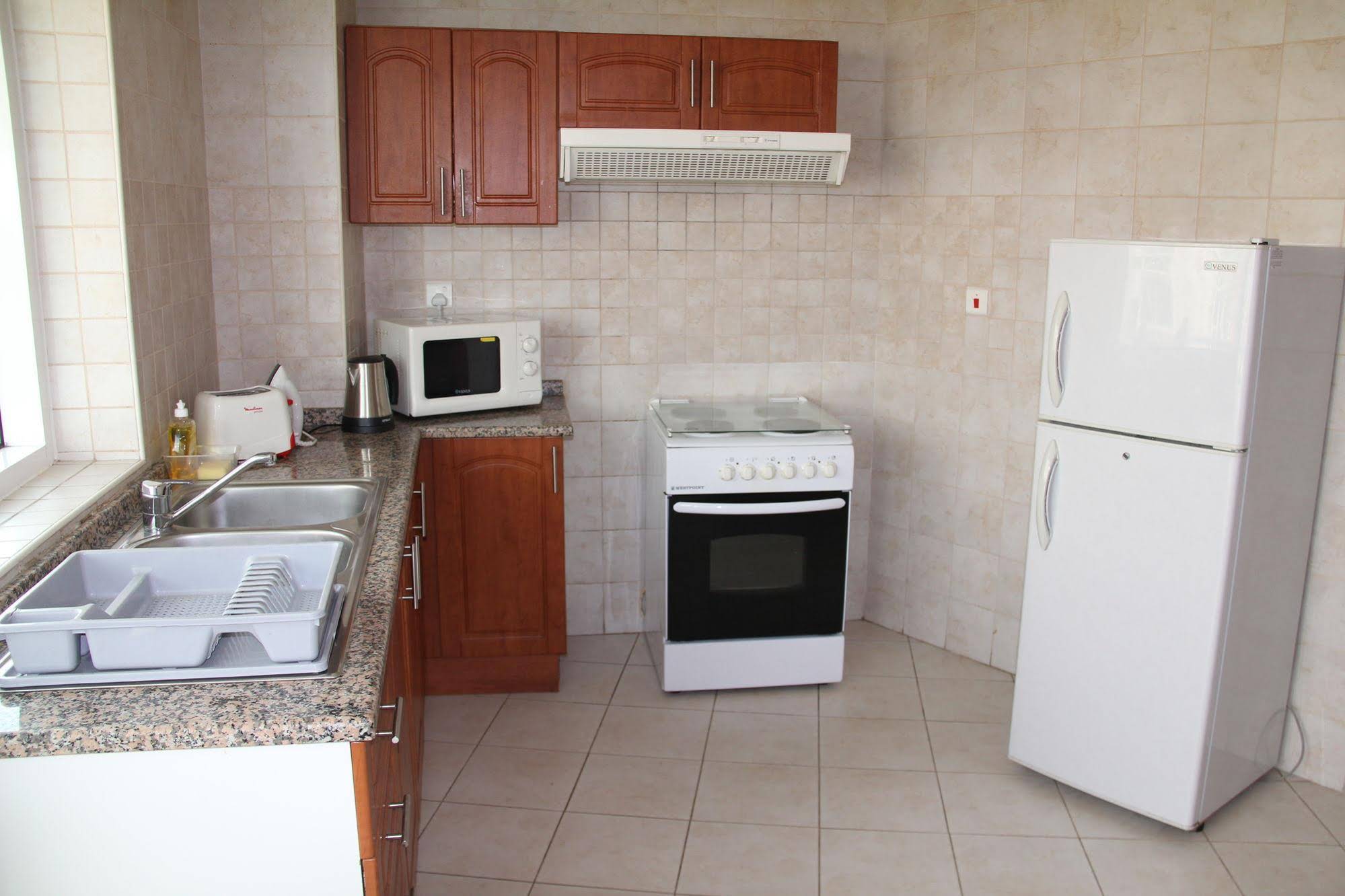 Al Deyafa Hotel Apartments 3