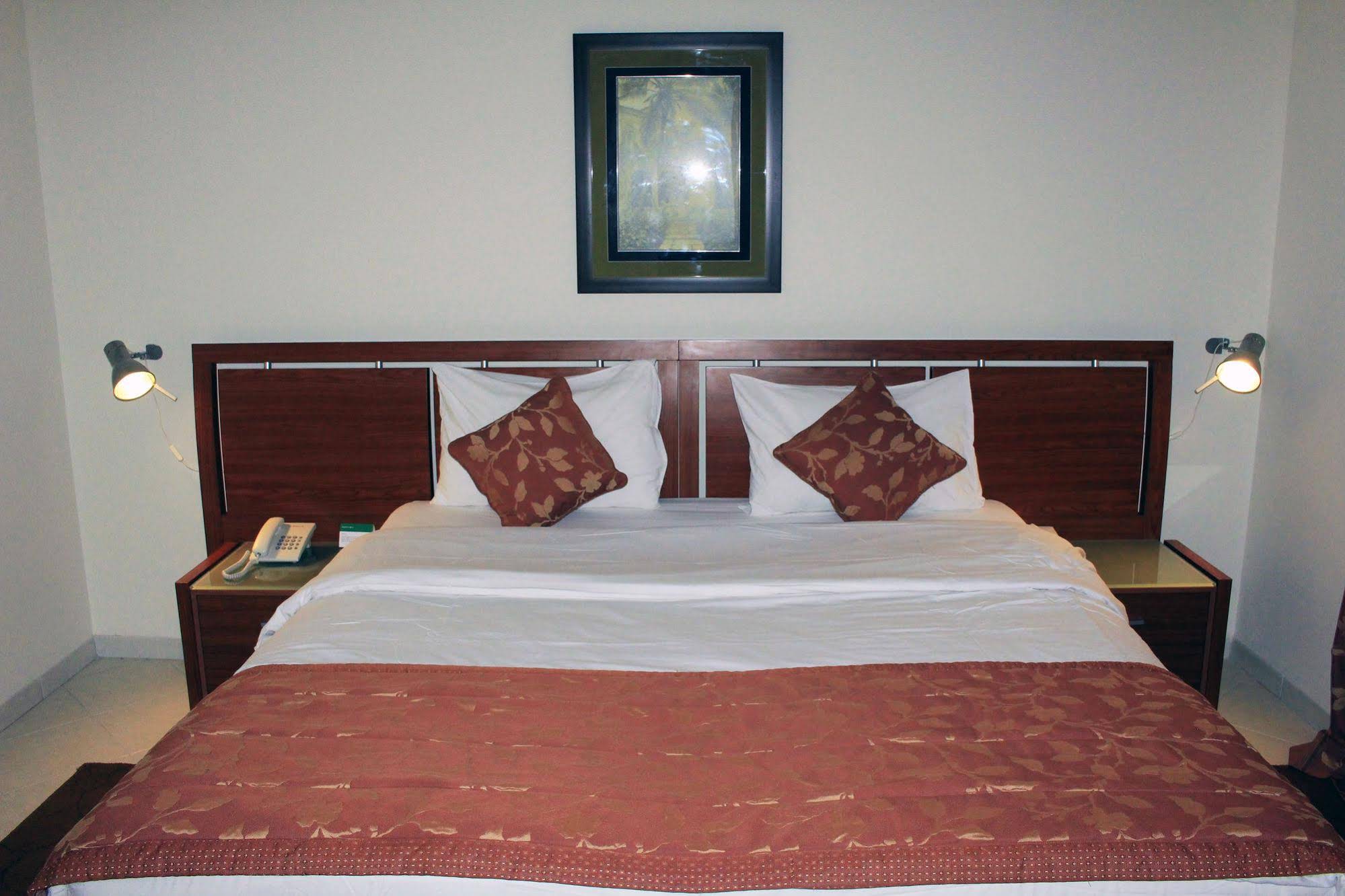 Al Deyafa Hotel Apartments 3