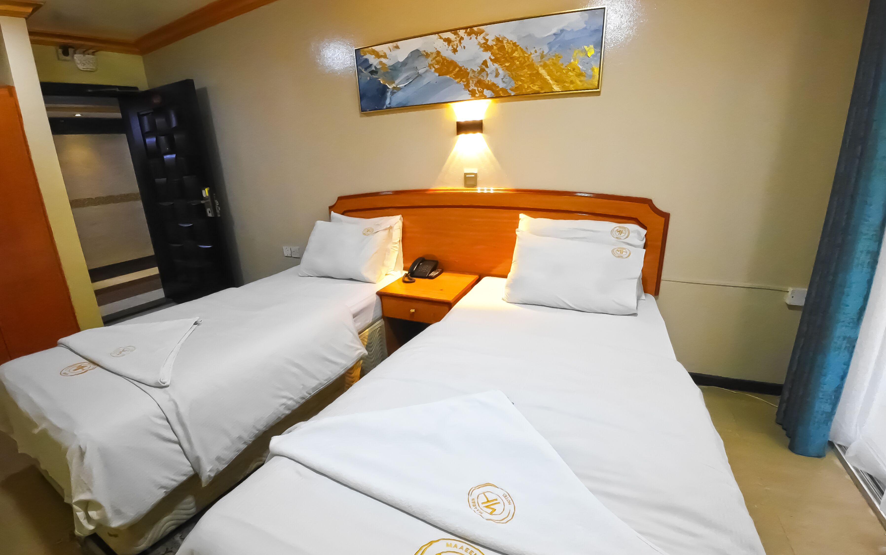 Maaeen Hotel