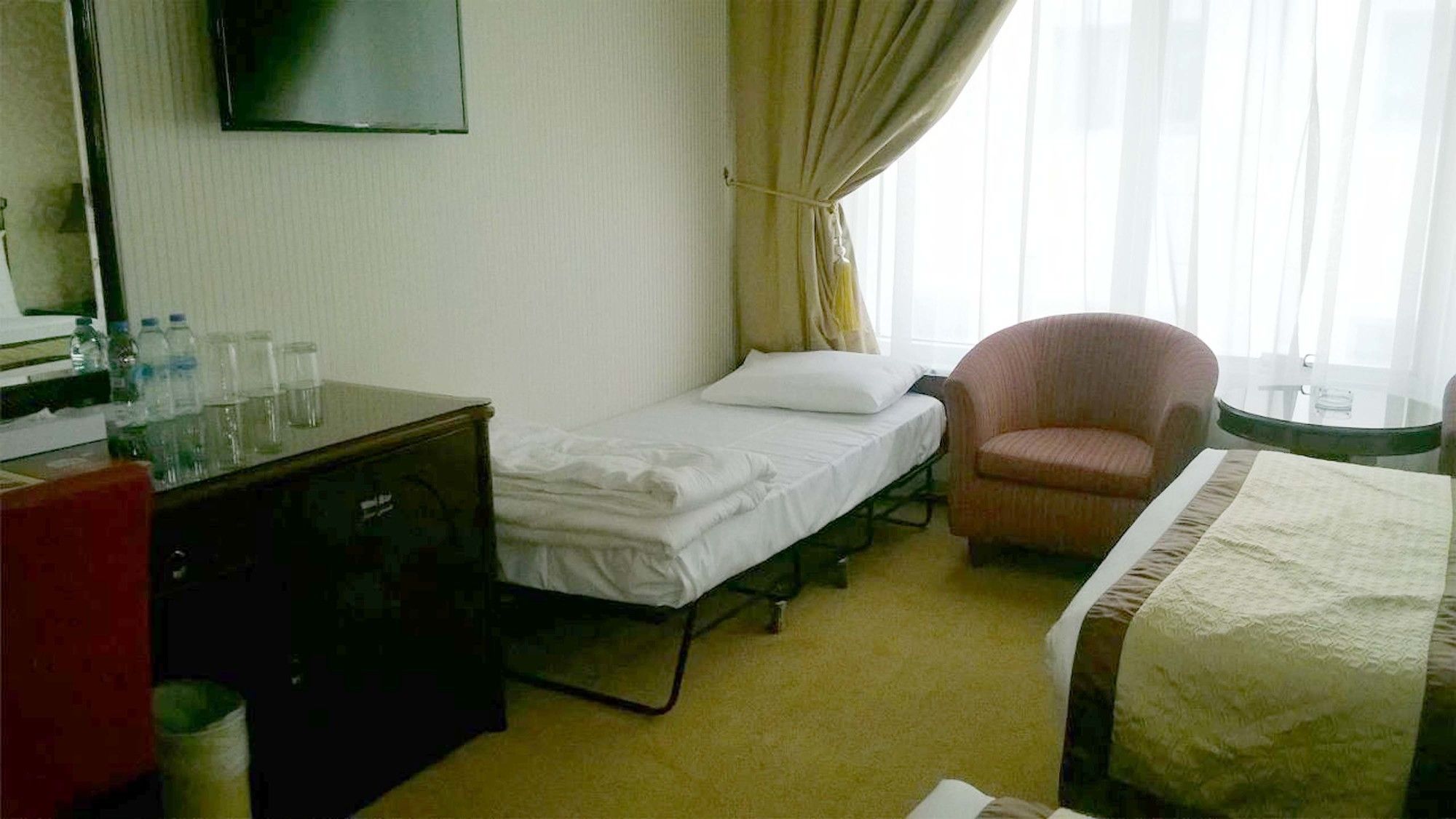 Sun & Sands Hotel