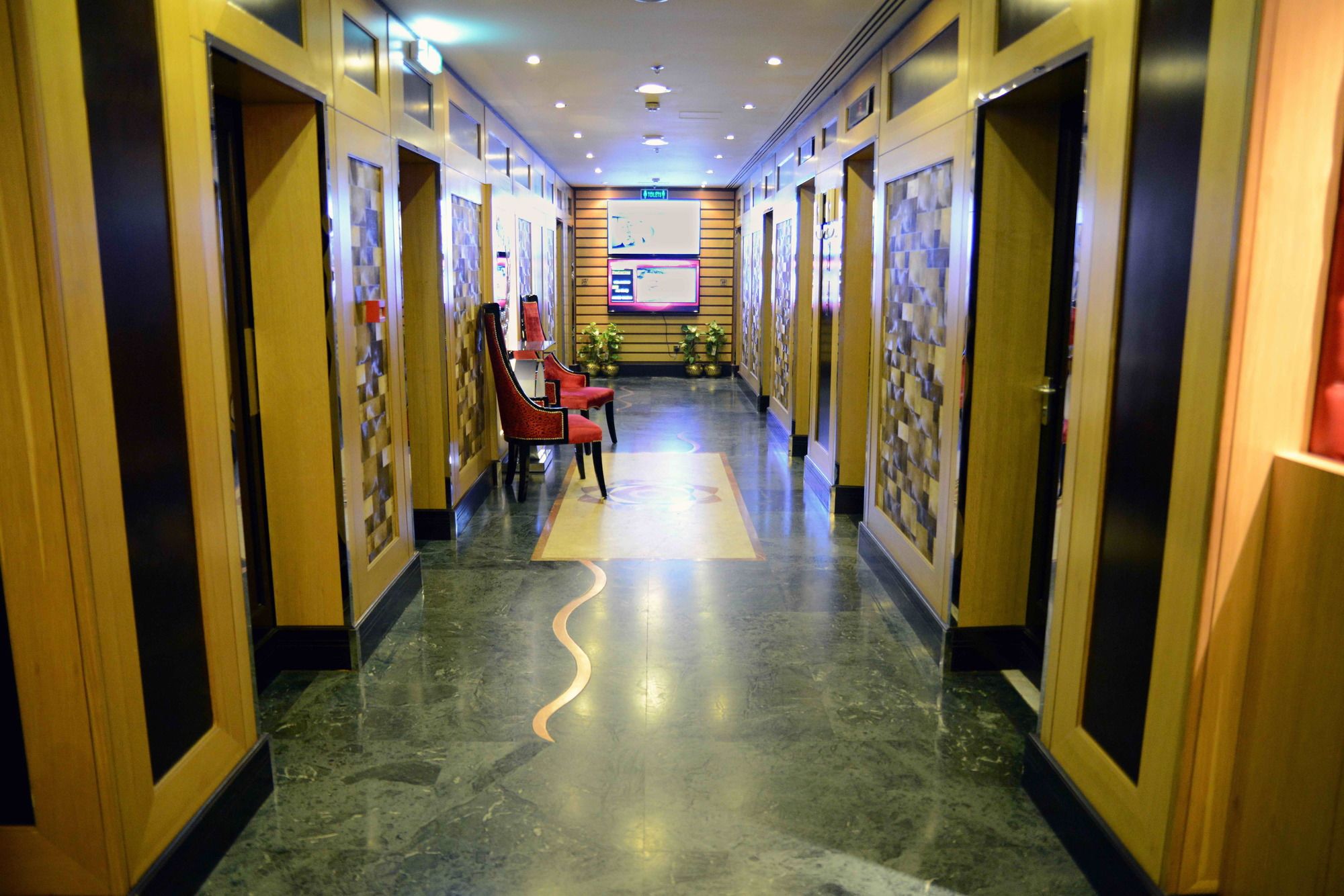 Sun & Sands Hotel