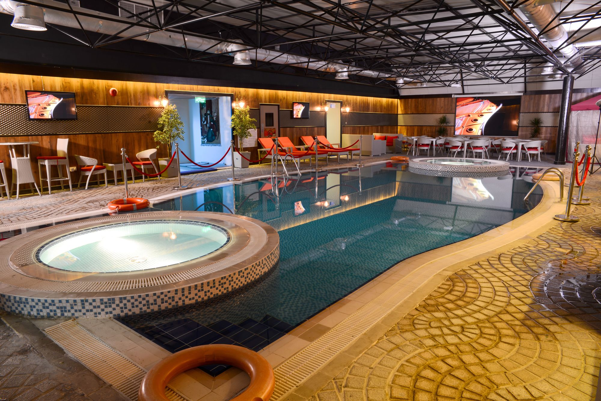 Sun & Sands Hotel