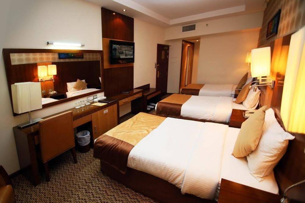 Sun & Sands Downtown Hotel