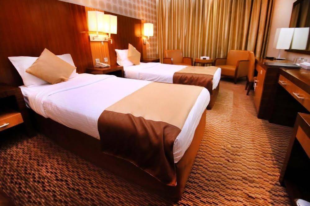 Sun & Sands Downtown Hotel