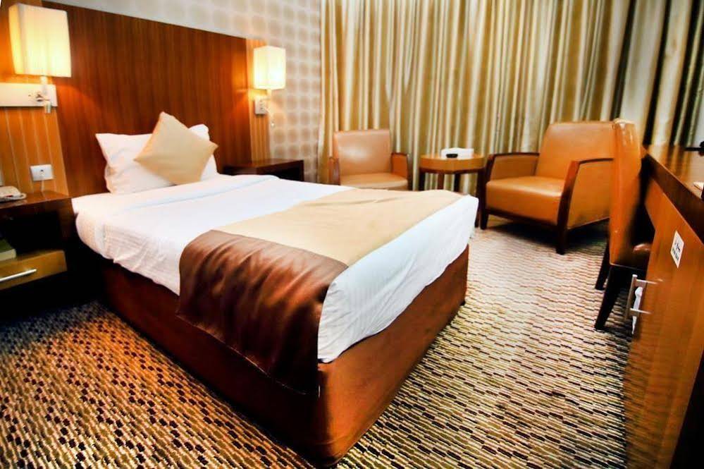 Sun & Sands Downtown Hotel