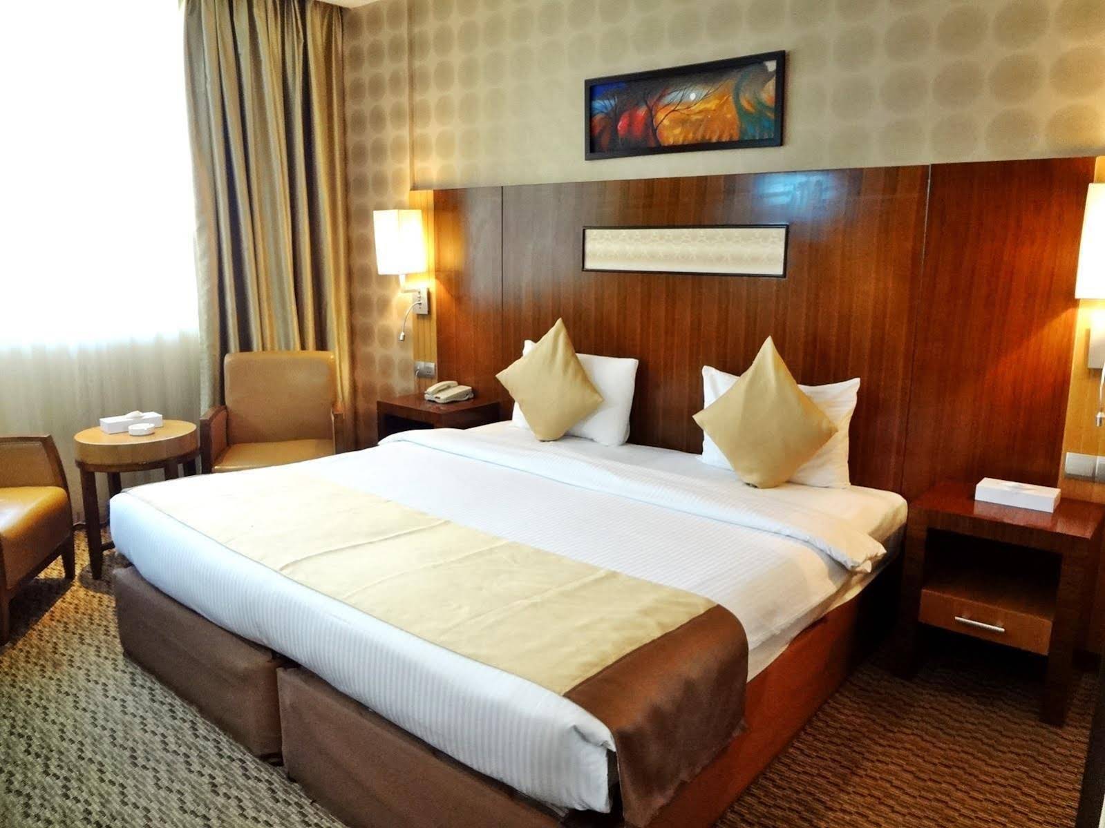 Sun & Sands Downtown Hotel