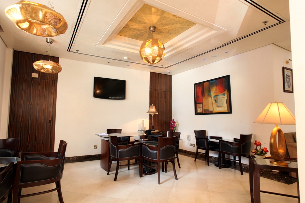 Syaj Hotel by OYO Rooms
